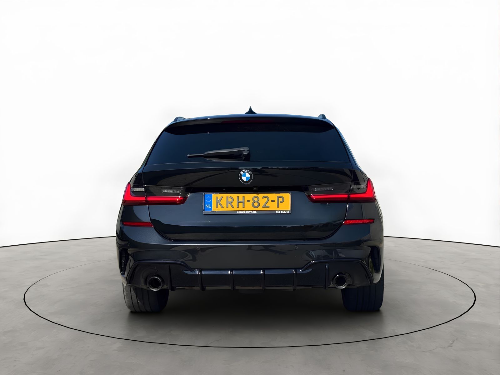 BMW 3-serie Touring 330E 292PK M-Sport Shadow Dode-Hoek Camera