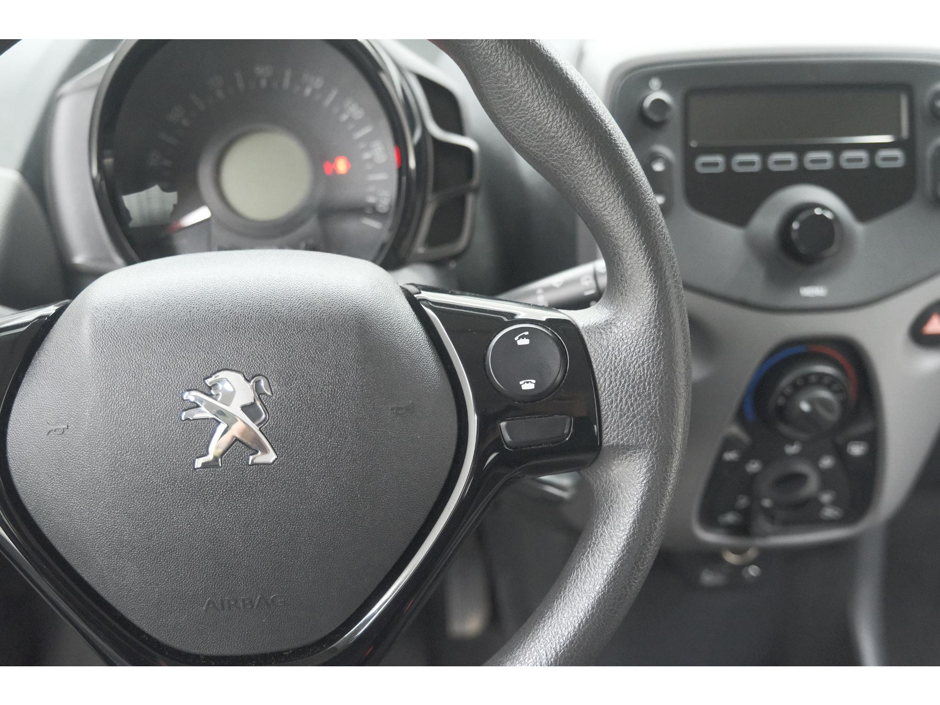 Peugeot 108 1.0 e-VTi Active | Airco | Bluetooth | Elektrische Ramen | 5 Deurs
