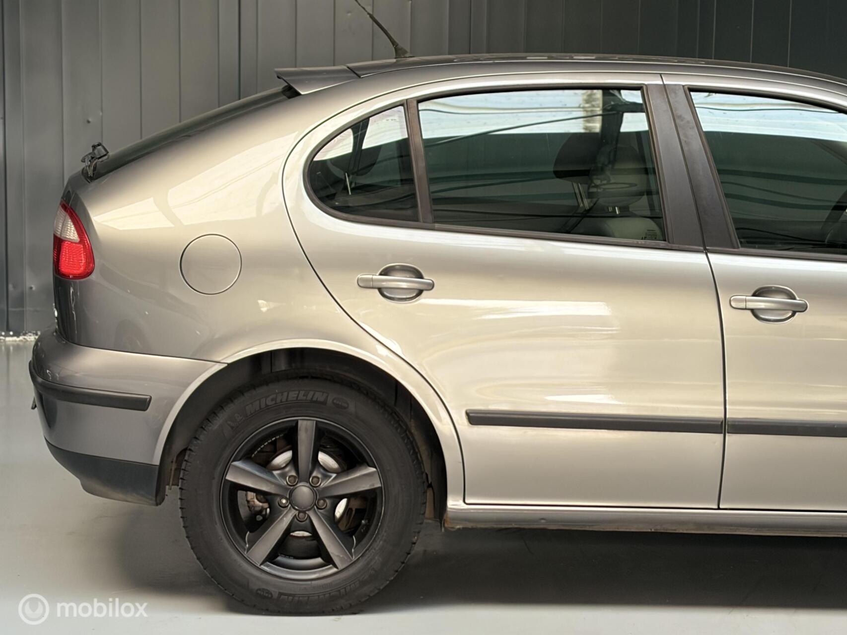 SEAT Leon 1.8-20V Signo | Automaat | Airco | NAP | 5-Deurs