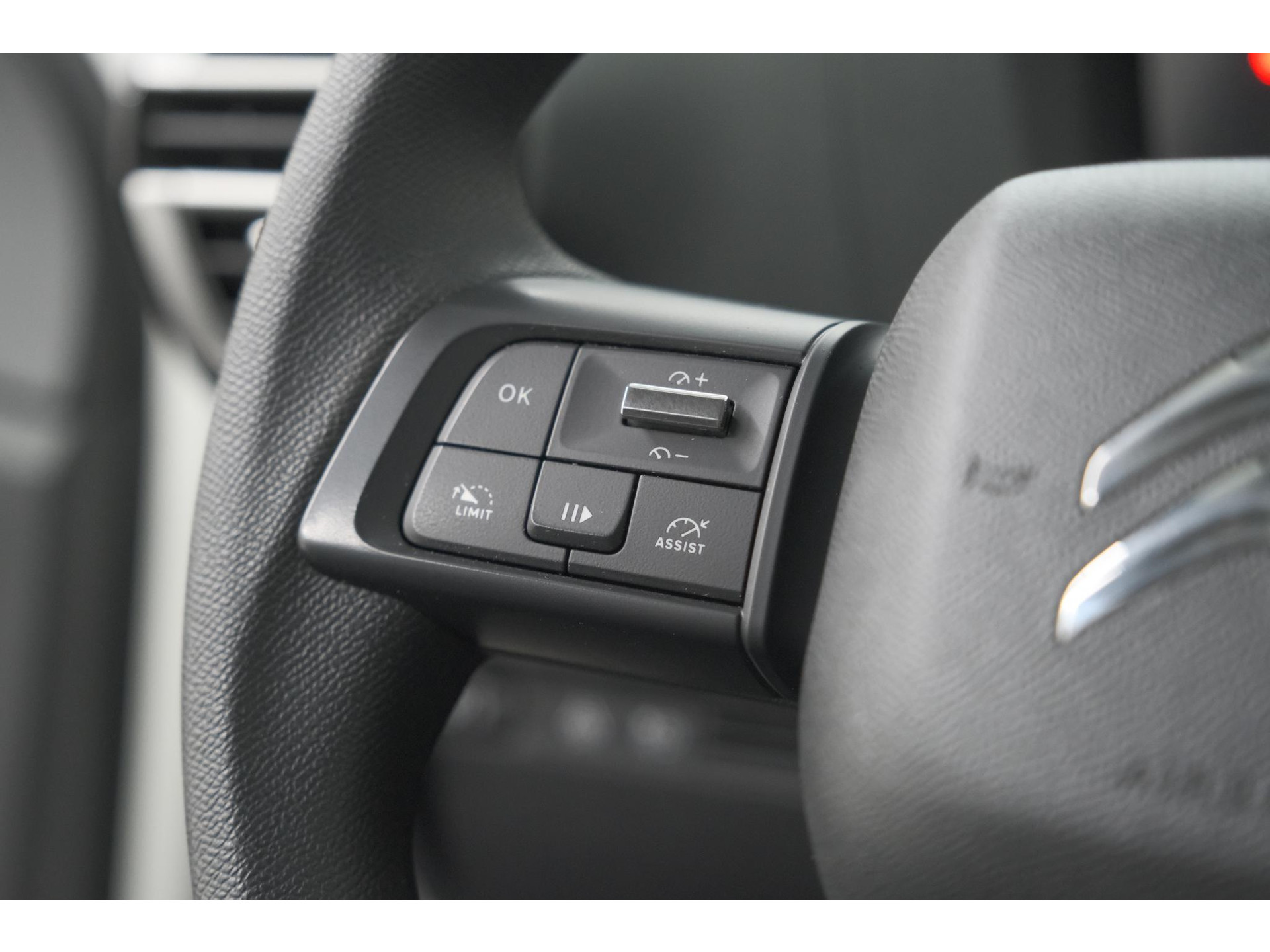 Citroen Ë-C4 Live 50 kWh | 11 KW lader | 93,1% SOH | Apple Carplay | Parkeersensoren | LED