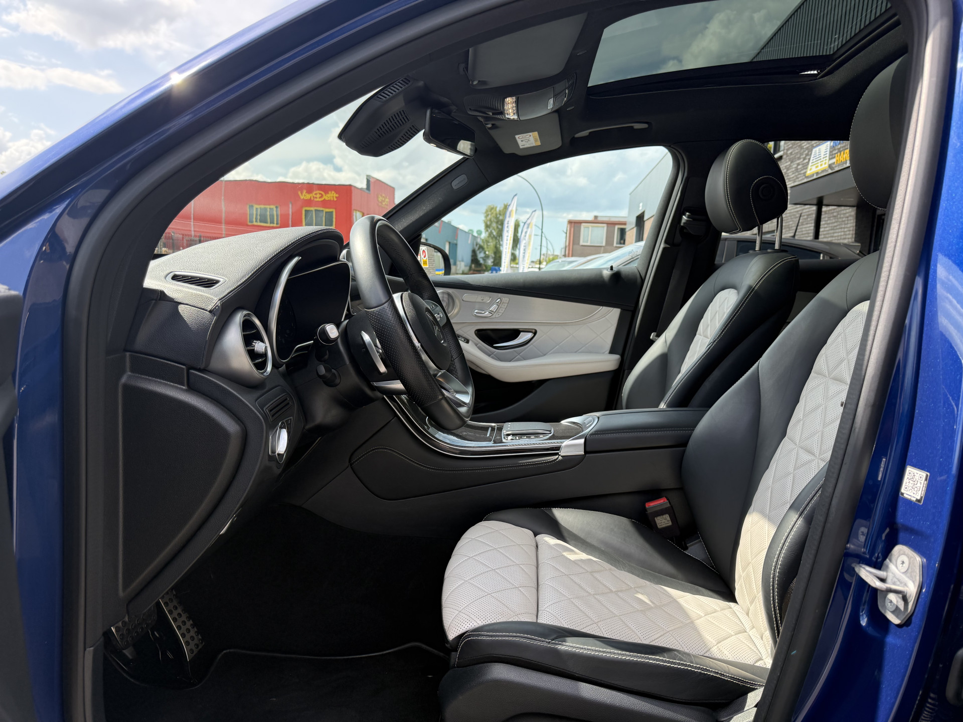 Mercedes-Benz GLC-klasse 200 Premium Plus | 2E EIGENAAR | 3/6/12 MND GARANTIE  | LED | BURMESTER | AMG | PANODAK | NAVI | CARPLAY | PARFUM | LEDER |