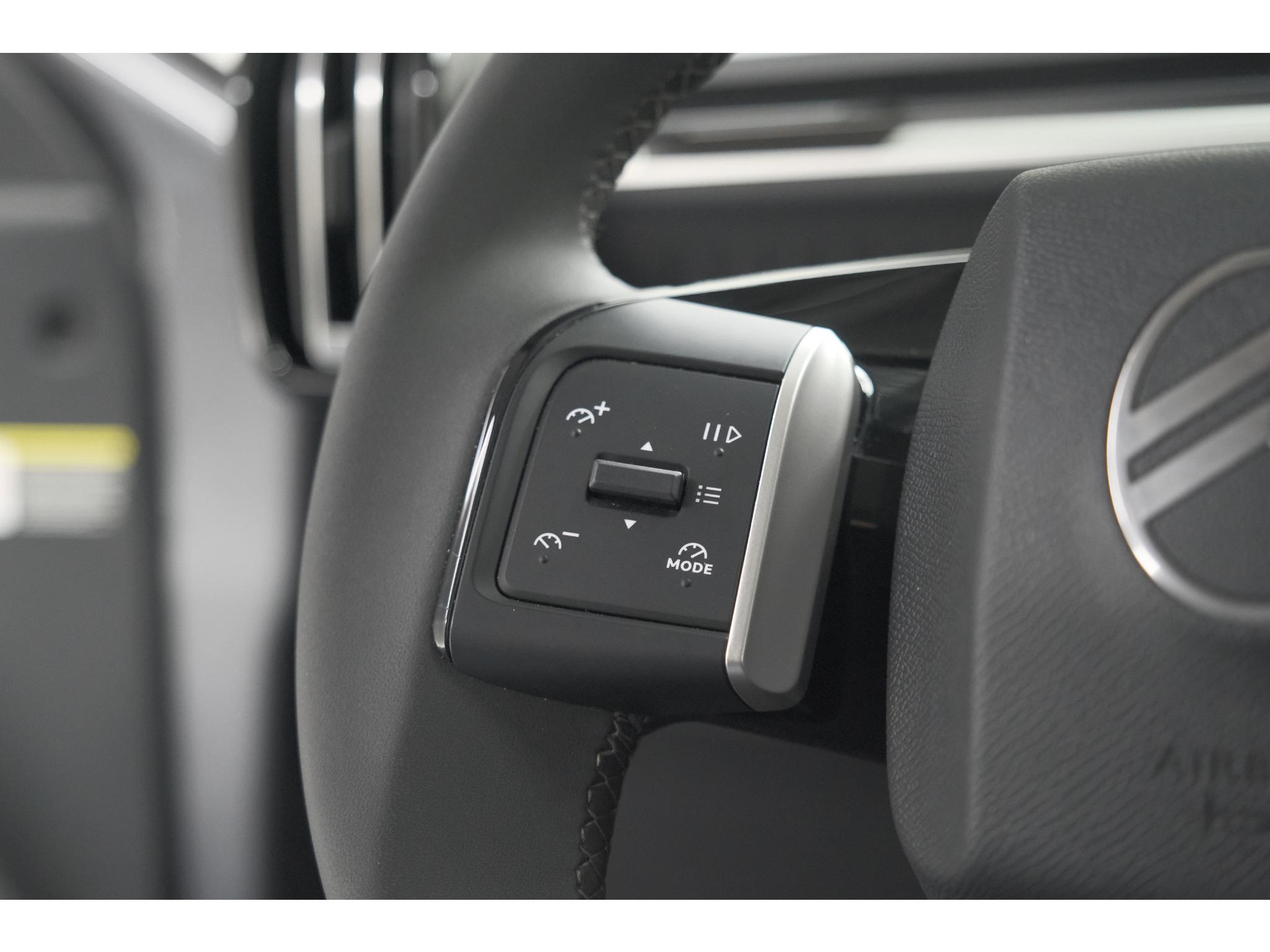 Citroen C3 Aircross 1.2 Hybrid 145pk Max | Camera | Dodehoekdetectie | Navigatie