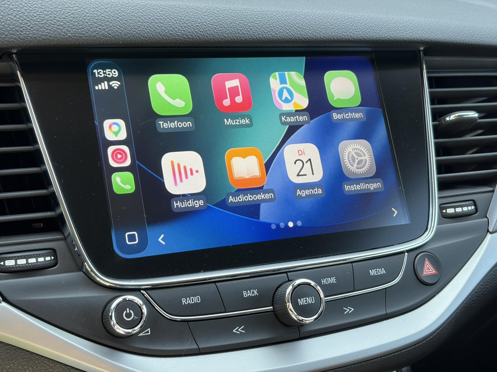 Opel Astra 1.4 Black Edition 2e Eigenaar,Carplay,150pk,Navi,6 Bak,Airco,Cruise,Lm velgen,Pdc,N.A.P,Apk tot 10-2027