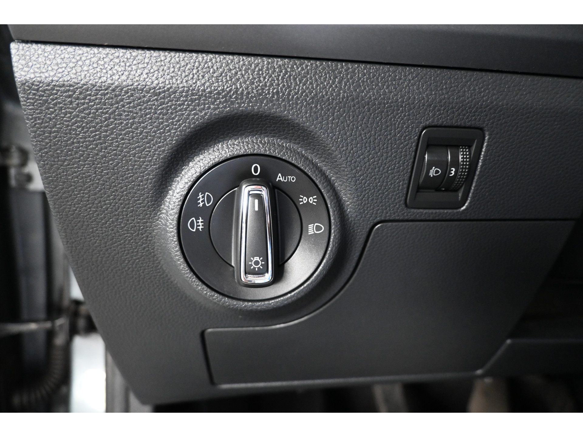 SEAT Ibiza 1.0 MPI Reference Clima Cruise Control Carplay Rijklaarprijs Inruil Mogelijk!