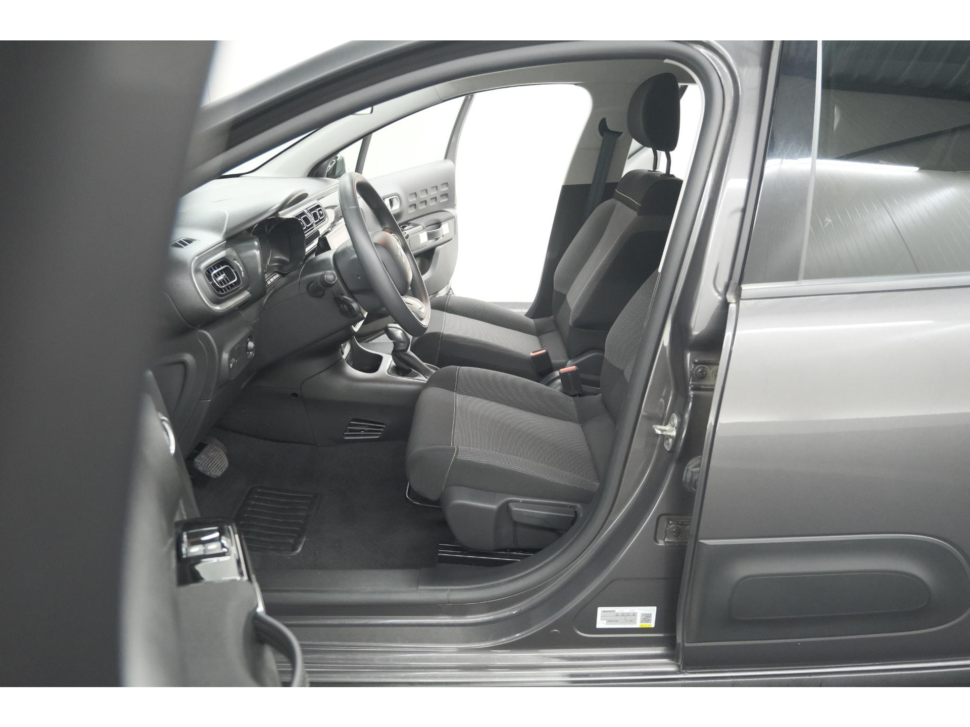 Citroen C3 PureTech 110 EAT6 C-Series | Apple Carplay | Parkeersensoren | Climate Control