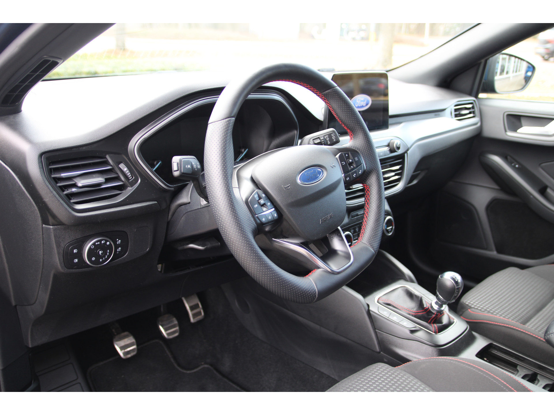Ford Focus Wagon 1.0 EcoBoost 125 PK Hybrid ST Line TREKHAAK | WINTER- PACK | Camera |
