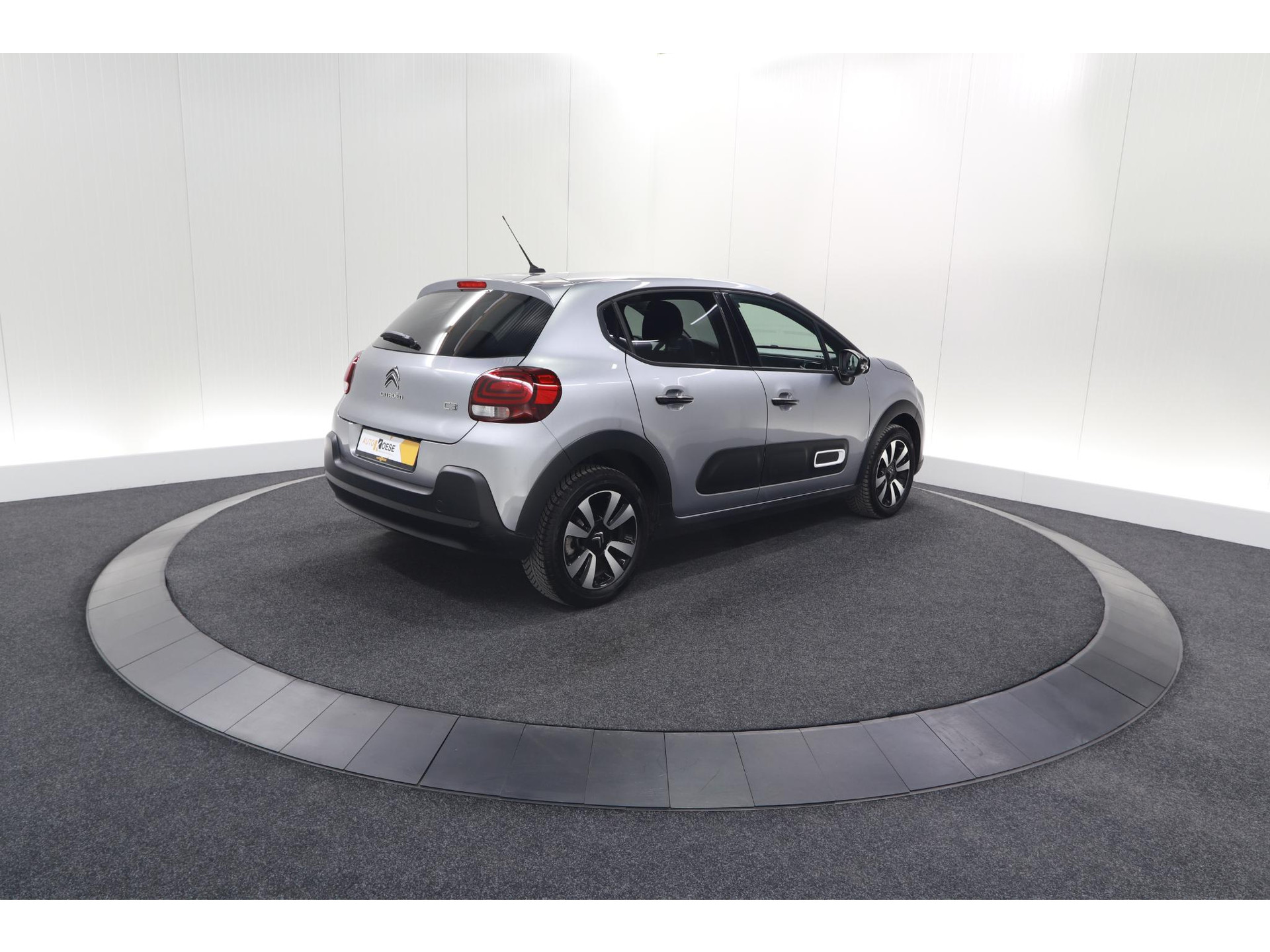 Citroen C3 PureTech 110 EAT6 Max | Camera | Parkeersensoren | Navigatie | Apple Carplay