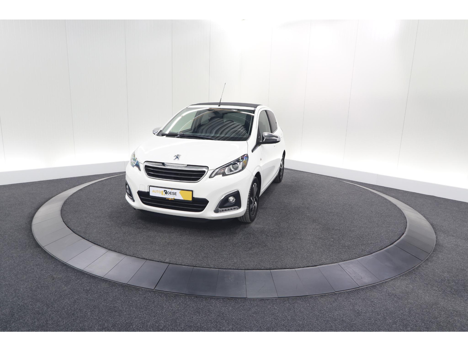 Peugeot 108 1.0 e-VTi Allure TOP! | Elektrisch Vouwdak | Camera | Navigatie | Climate Control