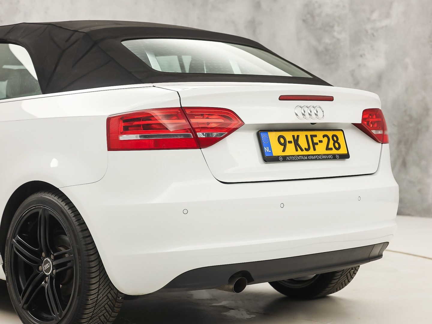 Audi A3 1.2 TFSI S-Line Sport (NAVIGATIE, CLIMATE, LEDER, STOELVERWARMING, SPORTSTOELEN, PARKEERSENSOREN, XENON, NIEUWSTAAT)