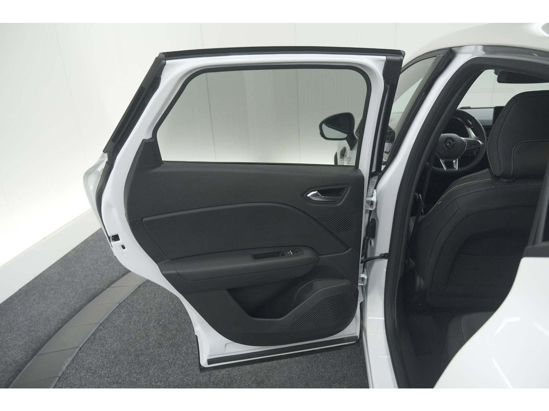 Renault Captur Mild Hybrid 160 EDC Techno | Camera | Navigatie | Apple Carplay | Pack Full Screen