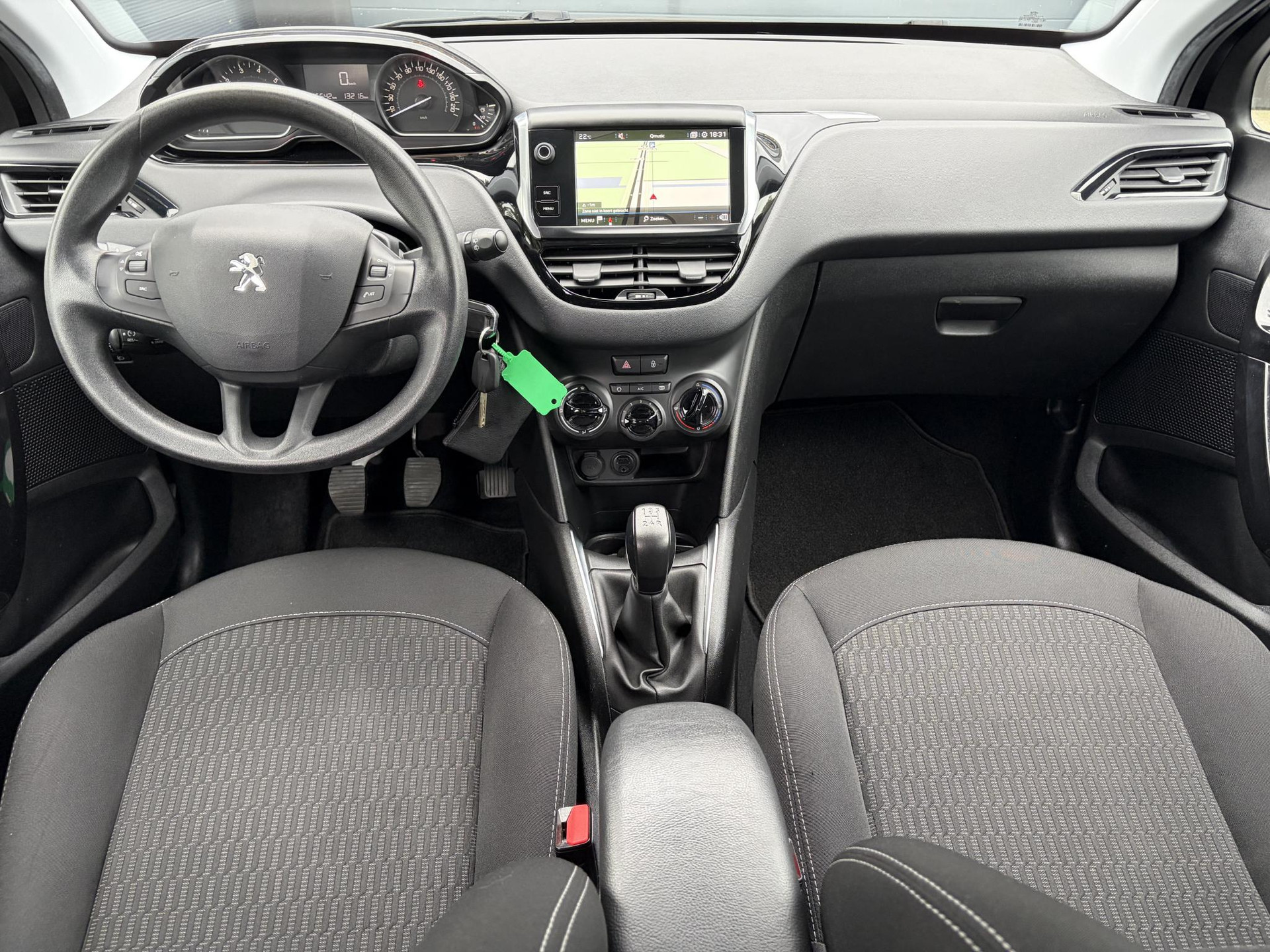 Peugeot 208 1.2 PureTech Blue Lion ✓2e Eigenaar✓Navi✓Carplay✓Airco✓Cruise✓Pdc✓5 Deurs✓N.A.P✓Zeer Zuinig✓Weinig Km✓Apk tot 10-2027