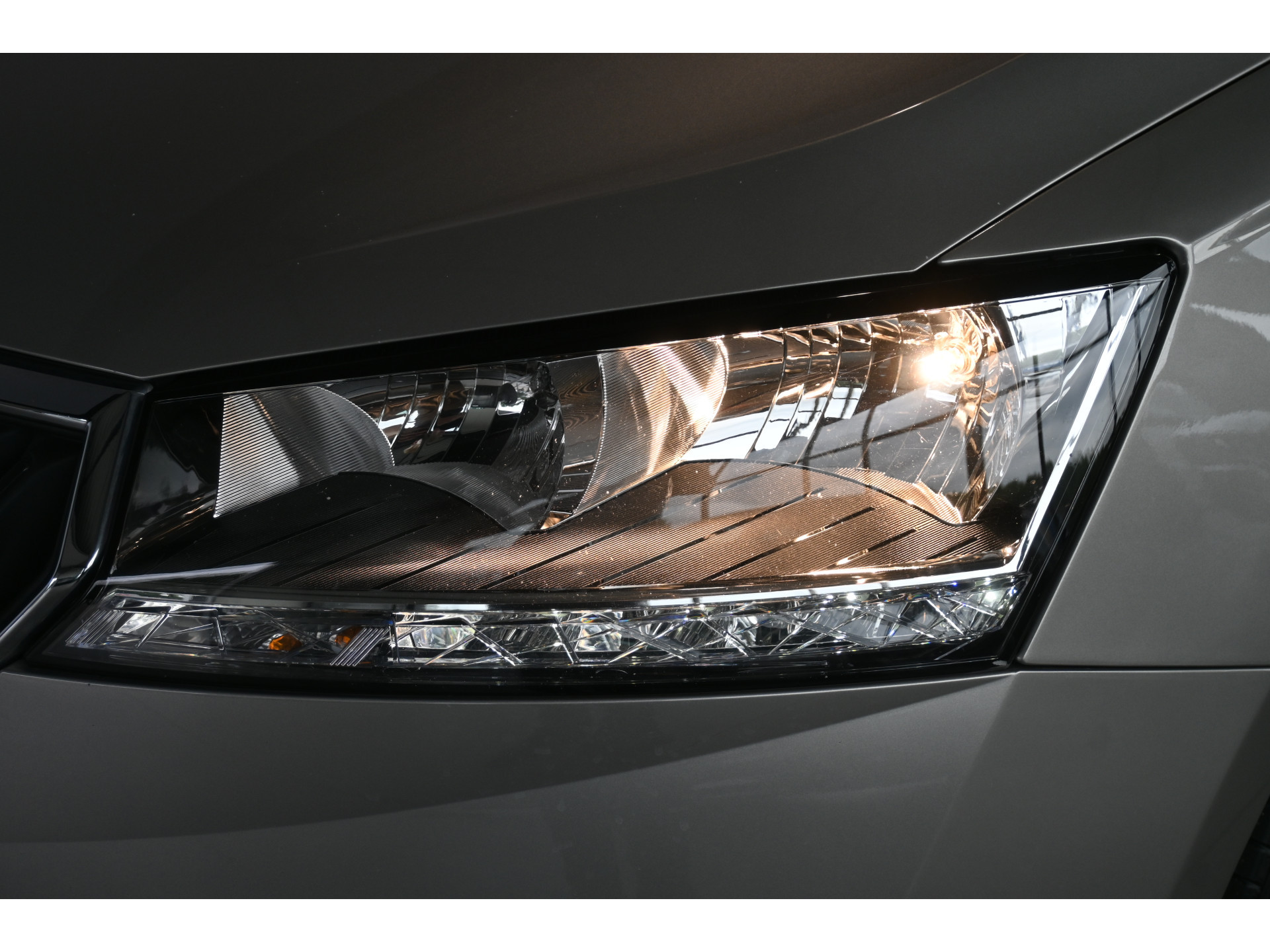 ŠKODA Fabia Combi 1.0 TSI Clever Clima Navigatie Panoramadak LED Stoelverwarming Rijklaarprijs! Inruil Mogelijk!