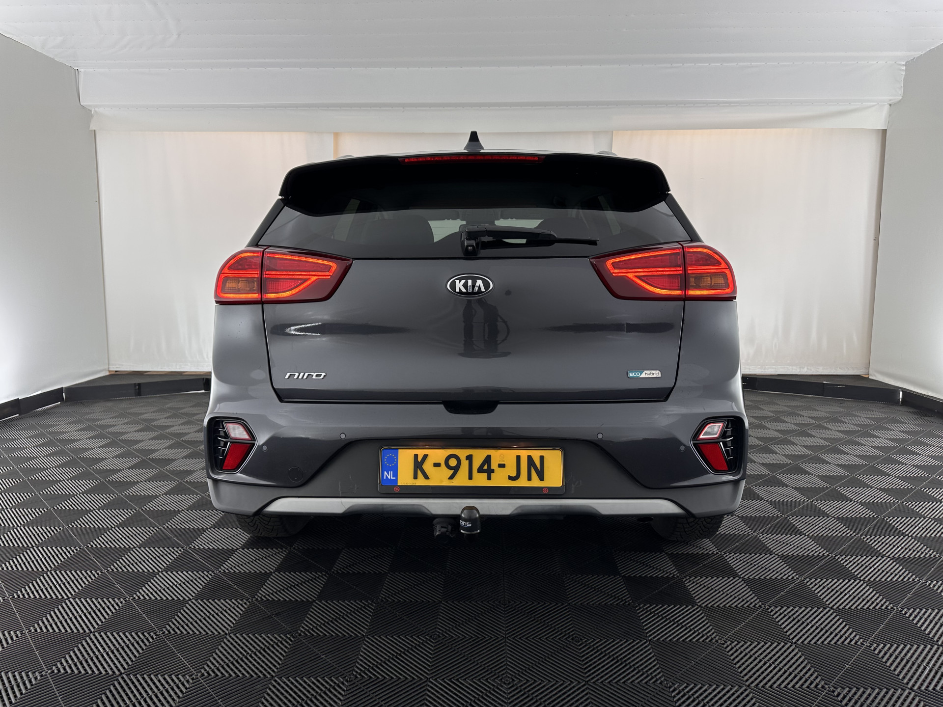 Kia Niro 1.6 GDi Hybrid Dynamic Plus Line (INCL-BTW) Aut. *LEATHER | FULL-LED | ADAPTIVE-CRUISE | BLINDSPOT | HEATED-COMFORTSEATS | CAMERA | KEYLESS | NAVI-FULLMAP | AMBIENTLIGHT | LANE-ASSIST | TOWBAR | 16''ALU*