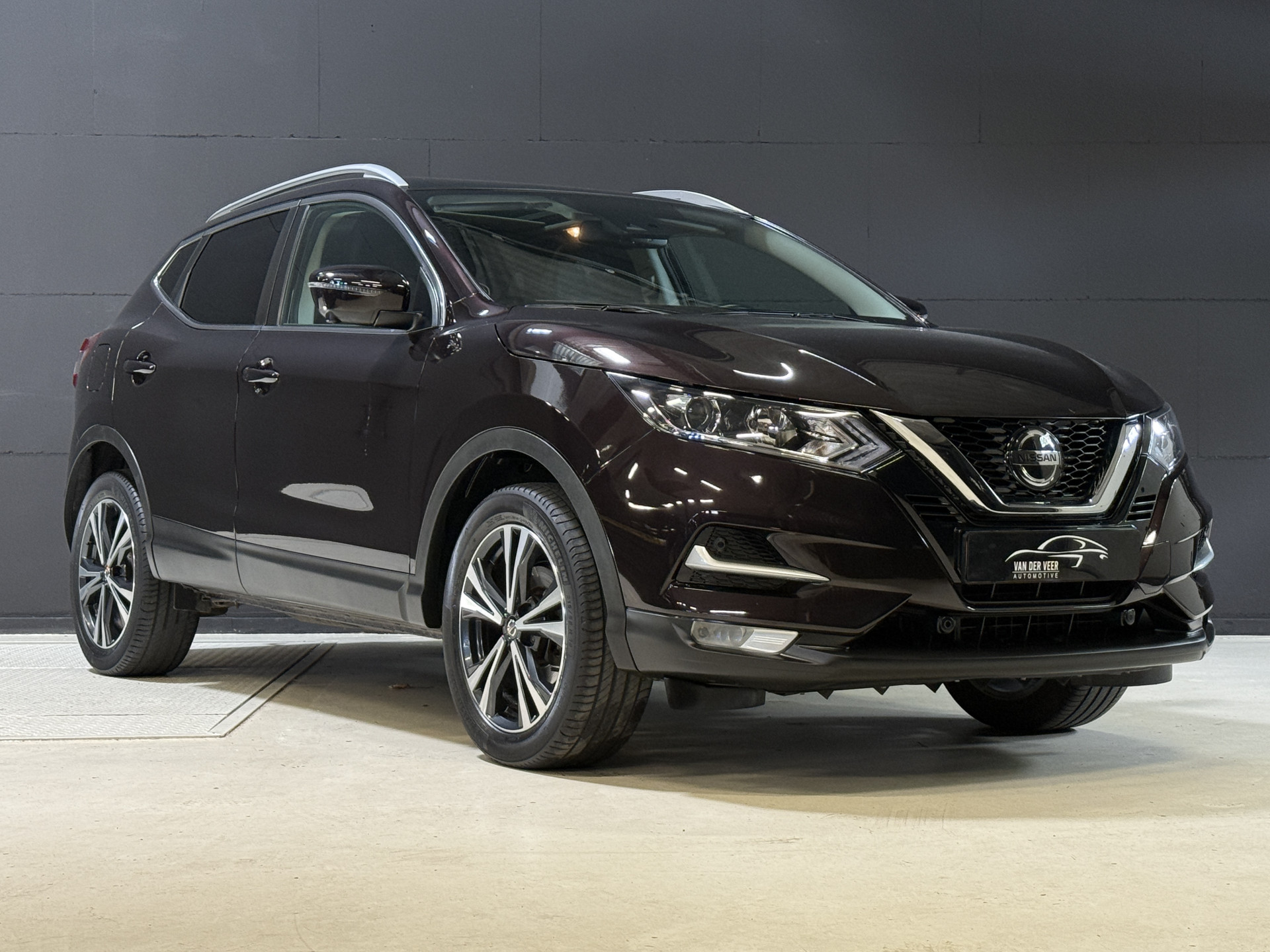 Nissan Qashqai 1.3 DIG-T Design Edition | Panoramadak | Trekhaak | 360 Camera