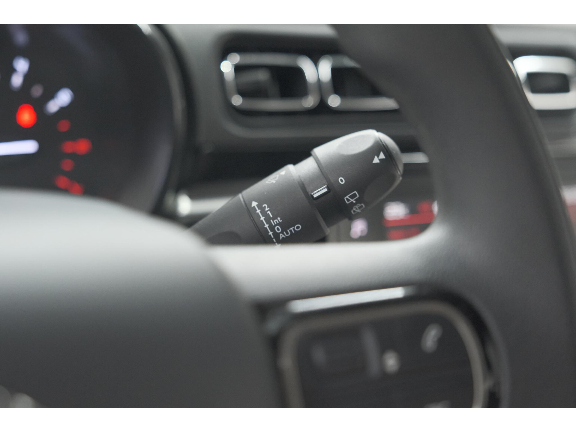 Citroen C3 PureTech 110 EAT6 Max | Apple Carplay | Parkeersensoren | Climate Control | 16 Inch Lichtmetalen Velgen