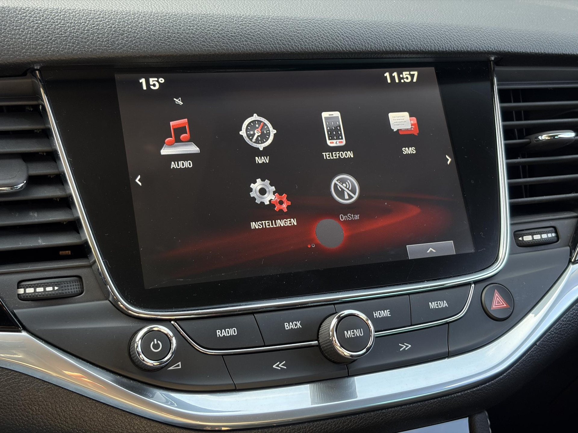 Opel Astra Sports Tourer 1.4 Business Executive ✓2 Eigenaar✓Camera✓Navi✓Trekhaakt✓Carplay✓Stoelverw✓Stuurverw✓Automaat✓Dealer Onderhouden✓Keyless✓Clima✓Cruise✓Pdc V+A✓Halfleder✓Comfortstoelen✓150pk✓Rijstrooksensor✓Dodehoeksensor✓Elekt Stoelen✓Lm velgen✓N.