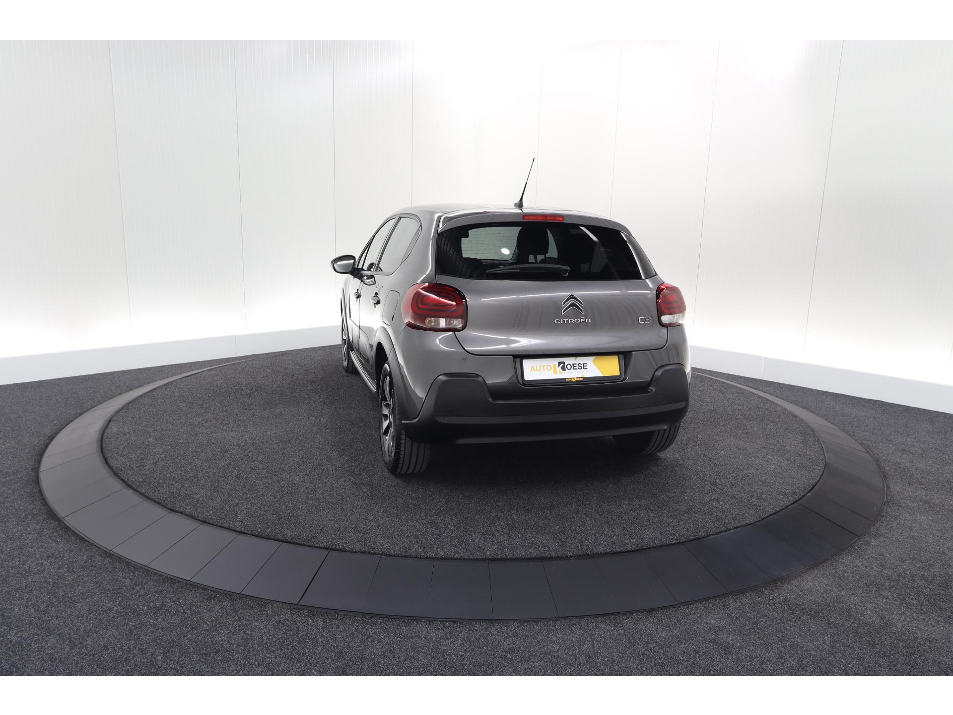 Citroen C3 PureTech 110 EAT6 Max | Apple Carplay | Parkeersensoren | Climate Control | 16 Inch Lichtmetalen Velgen