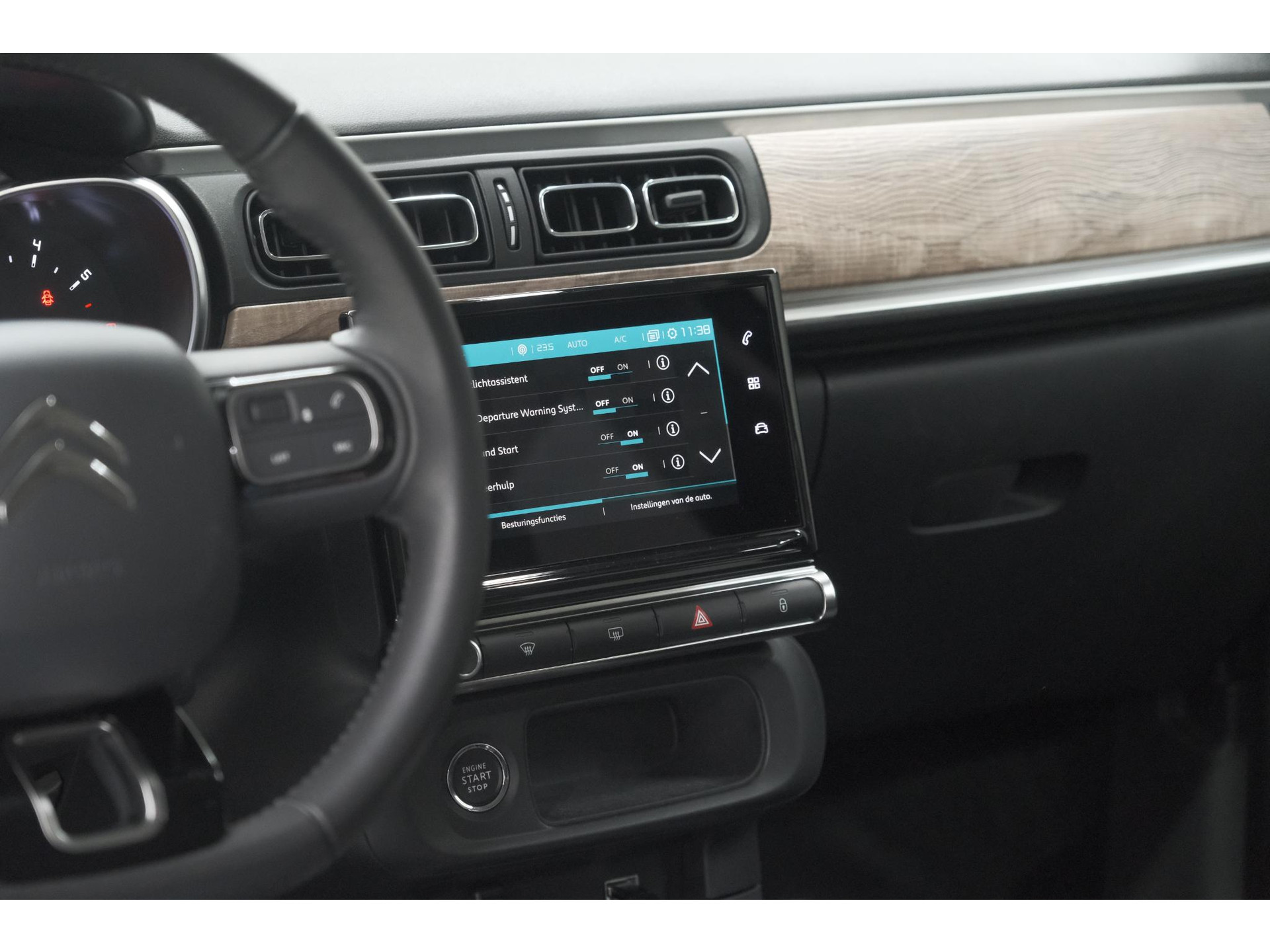 Citroen C3 PureTech 82 Max | Trekhaak | Keyless | Camera | Parkeersensoren | Navigatie | Stoelverwarming