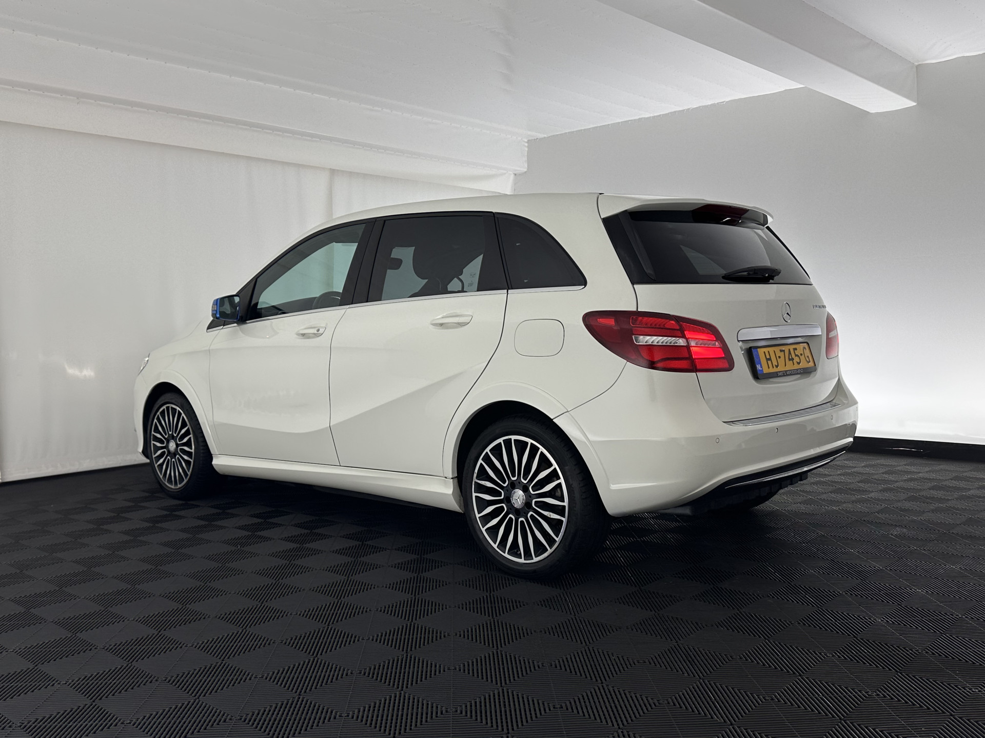 Mercedes-Benz B-klasse Electric Drive 28 kWh [ 3-Fase ] Aut.*LEATHER | XENON | NAVI-FULLMAP | HEATED-COMFORTSEATS | ECC | PDC | CRUISE | PRIVACY-GLASS | CARBON-INLAY | 18''ALU*