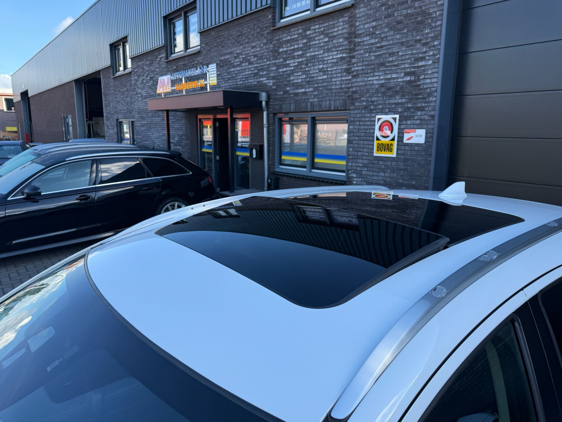 Honda HR-V 1.5 i-VTEC Executive | 1E EIGENAAR | 3/6/12MND GARANTIE | AUTOMAAT | PANO | LED | DAB | NAVI | CRUISE |