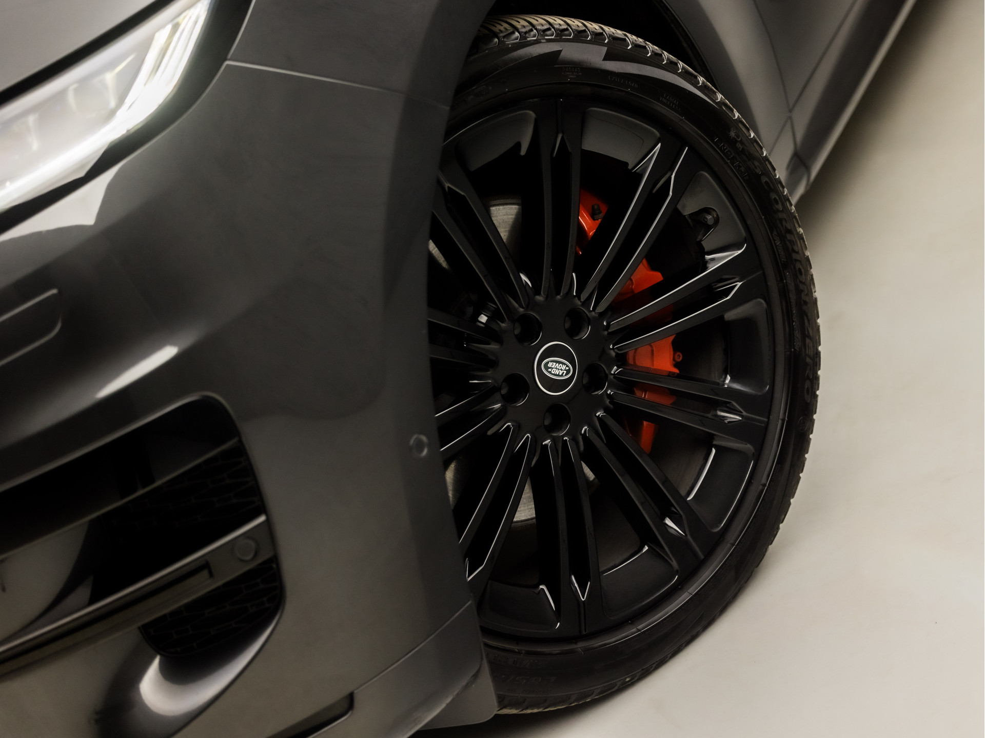 Land Rover Range Rover Sport 3.0 P460e Dynamic PHEV 441Pk Automaat (PANORAMADAK, LUCHTVERING, MERIDIAN AUDIO, STOELVERWARMING EN KOELING, 360 CAMERA, MEMORY SEATS, ADAPTIVE CRUISE, KEYLESS, NIEUWSTAAT)