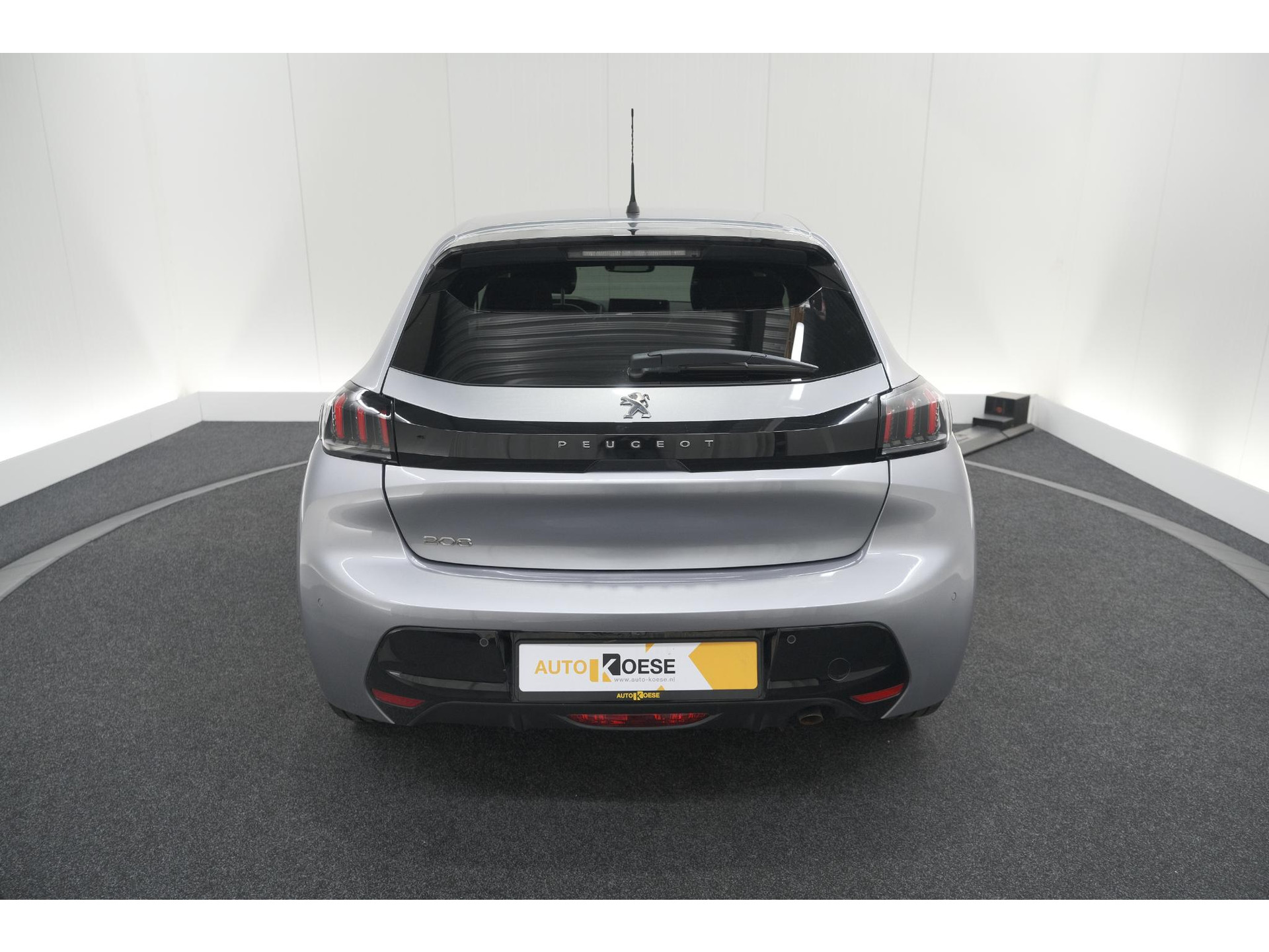Peugeot 208 PureTech 100 Allure Pack | Camera | Apple Carplay | Parkeersensoren | Navigatie