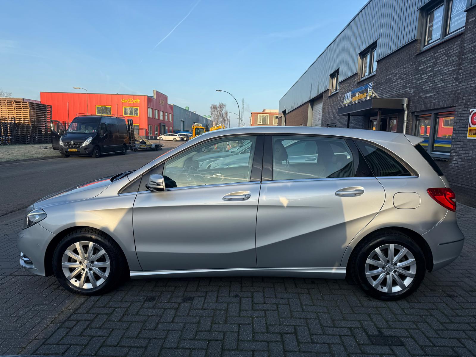 Mercedes-Benz B-klasse 180 Ambition | 2E EIGENAAR |3/6/12MND GARANTIE | AUTOMAAT | CRUISE | NAVI | XENON | LMV |