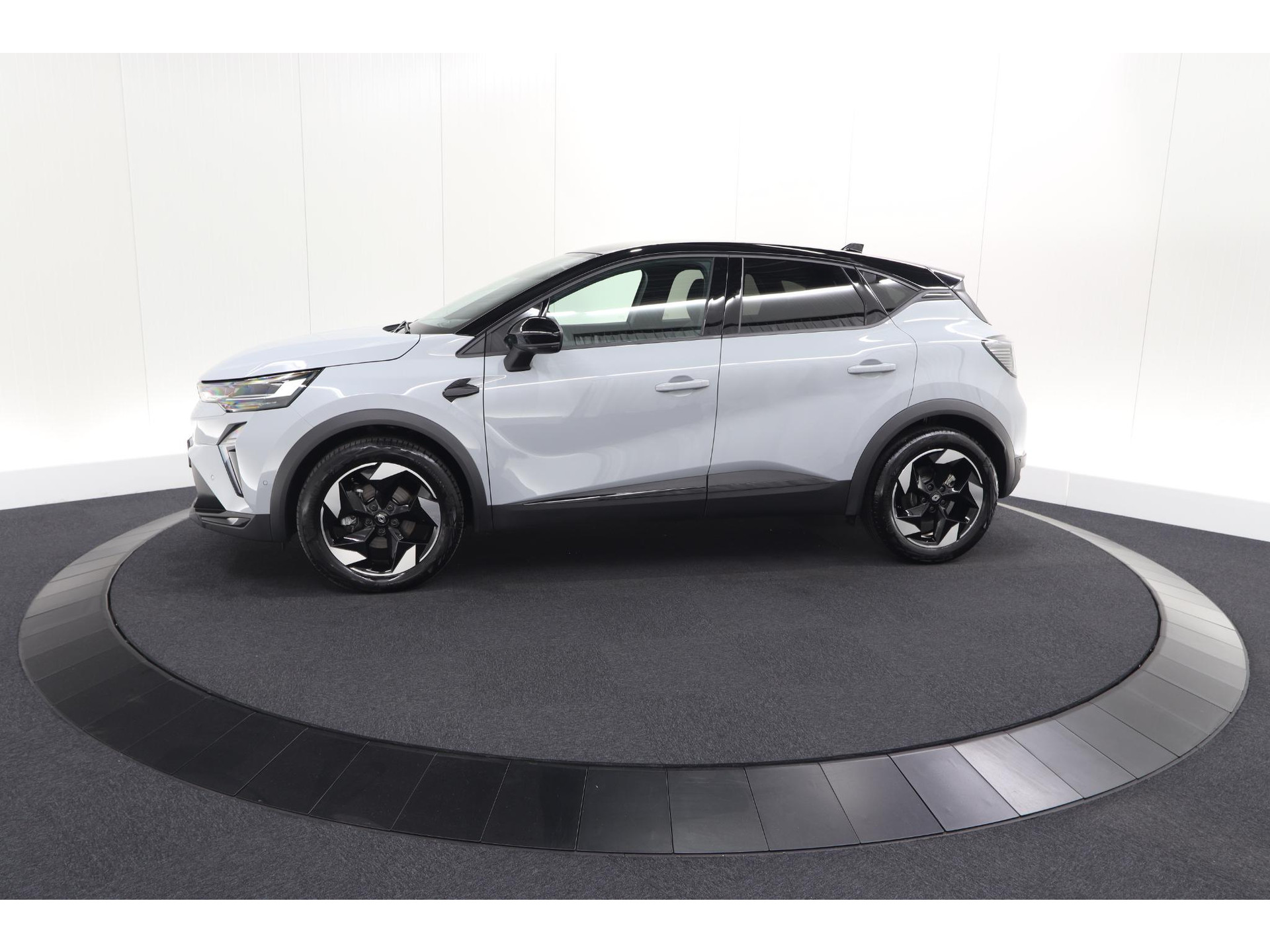 Renault Captur 1.8 E-Tech full hybrid 160 techno | Camera | Adaptieve Cruise Control | Navigatie