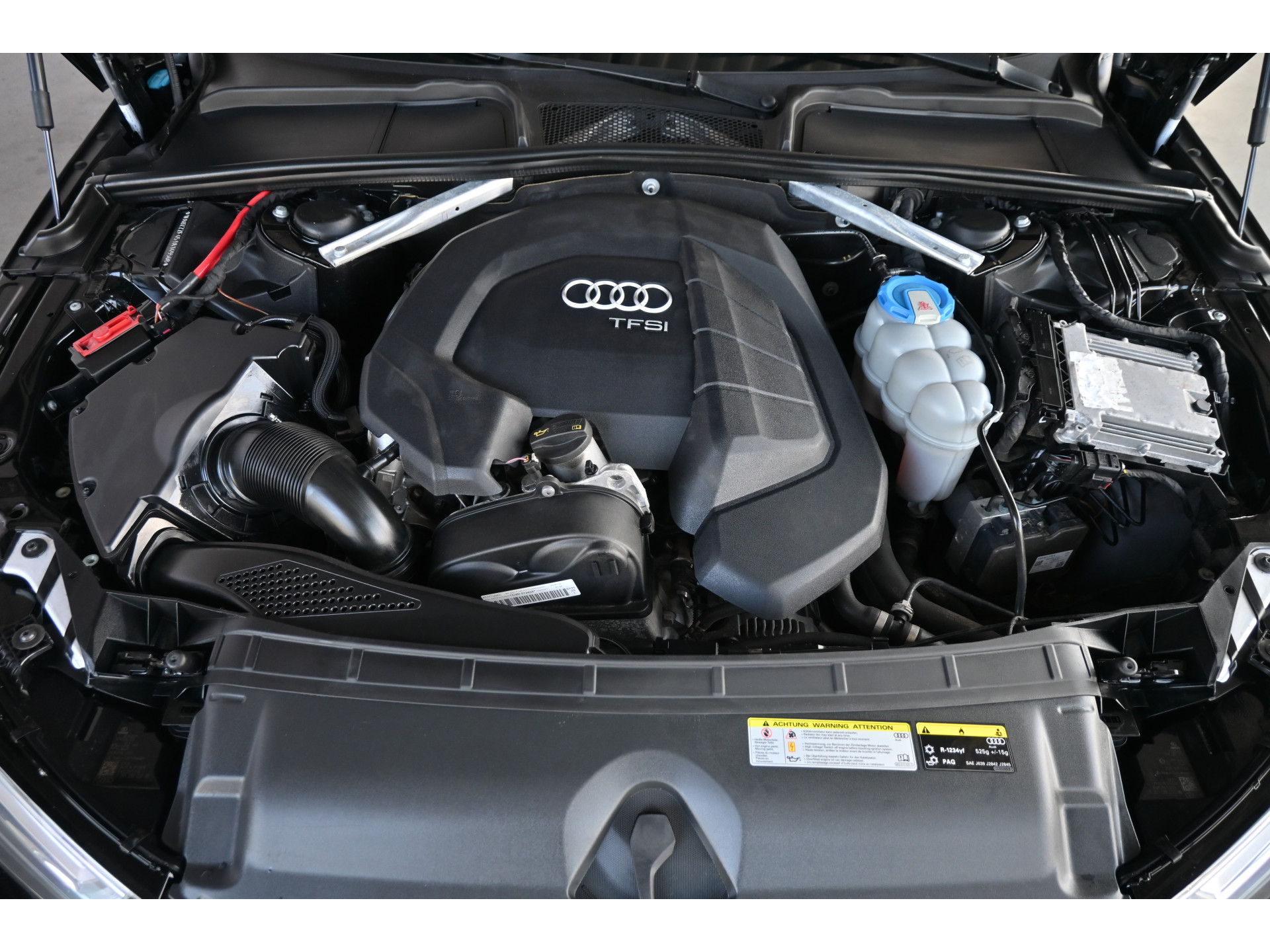 Audi A4 Avant 1.4 TFSI Sport S line edition Nap! Automaat Clima Navigatie Cruise LED Stoelverwarming Goed Onderhouden! Inruil Mogelijk!