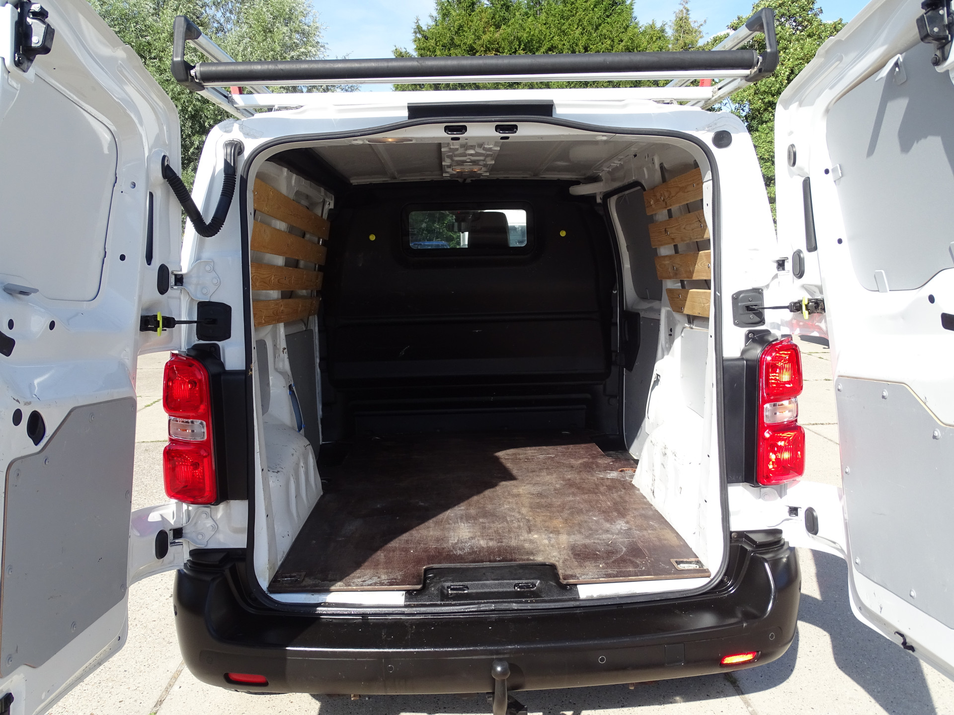 Opel Vivaro 2.0 CDTI L1H1 Imperiaal + Trekhaak