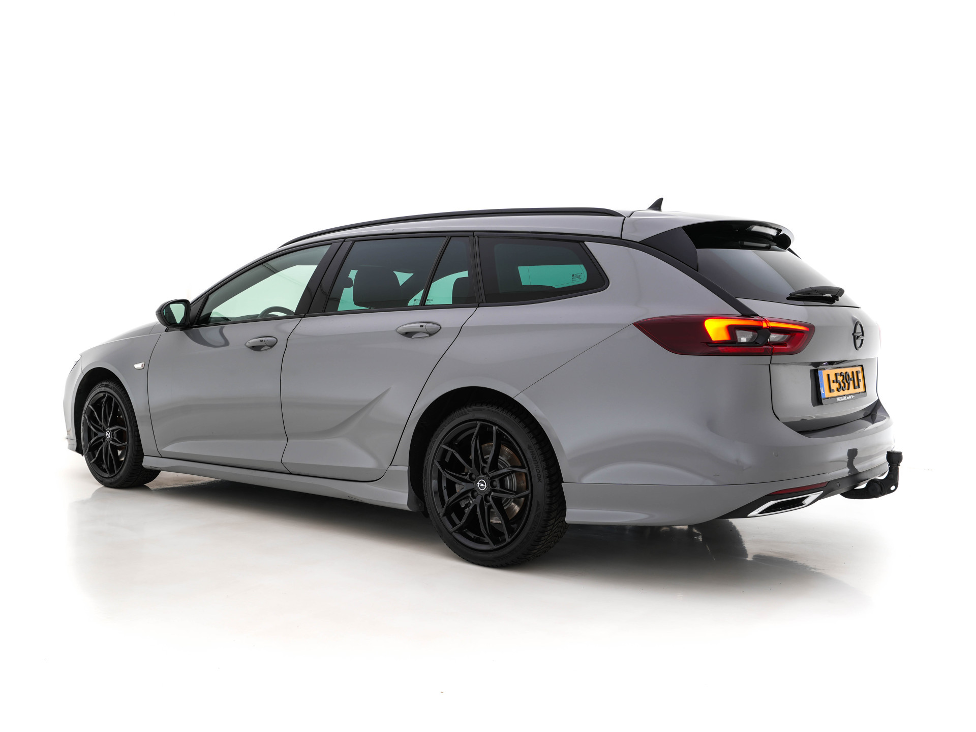 Opel Insignia Sports Tourer 2.0 Turbo GS-Sport-Line Aut. *FULL-LEATHER | BOSE-SOUND | HEAD-UP | ADAPT.CRUISE | FULL-LED | MEMORY-PACK | SPORT/HEATED/COOLED/MASSAGE-SEATS  | NAVI-FULLMAP | GREY-WRAPPED | KEYLESS | CAMERA | CARPLAY | LANE-ASSIST