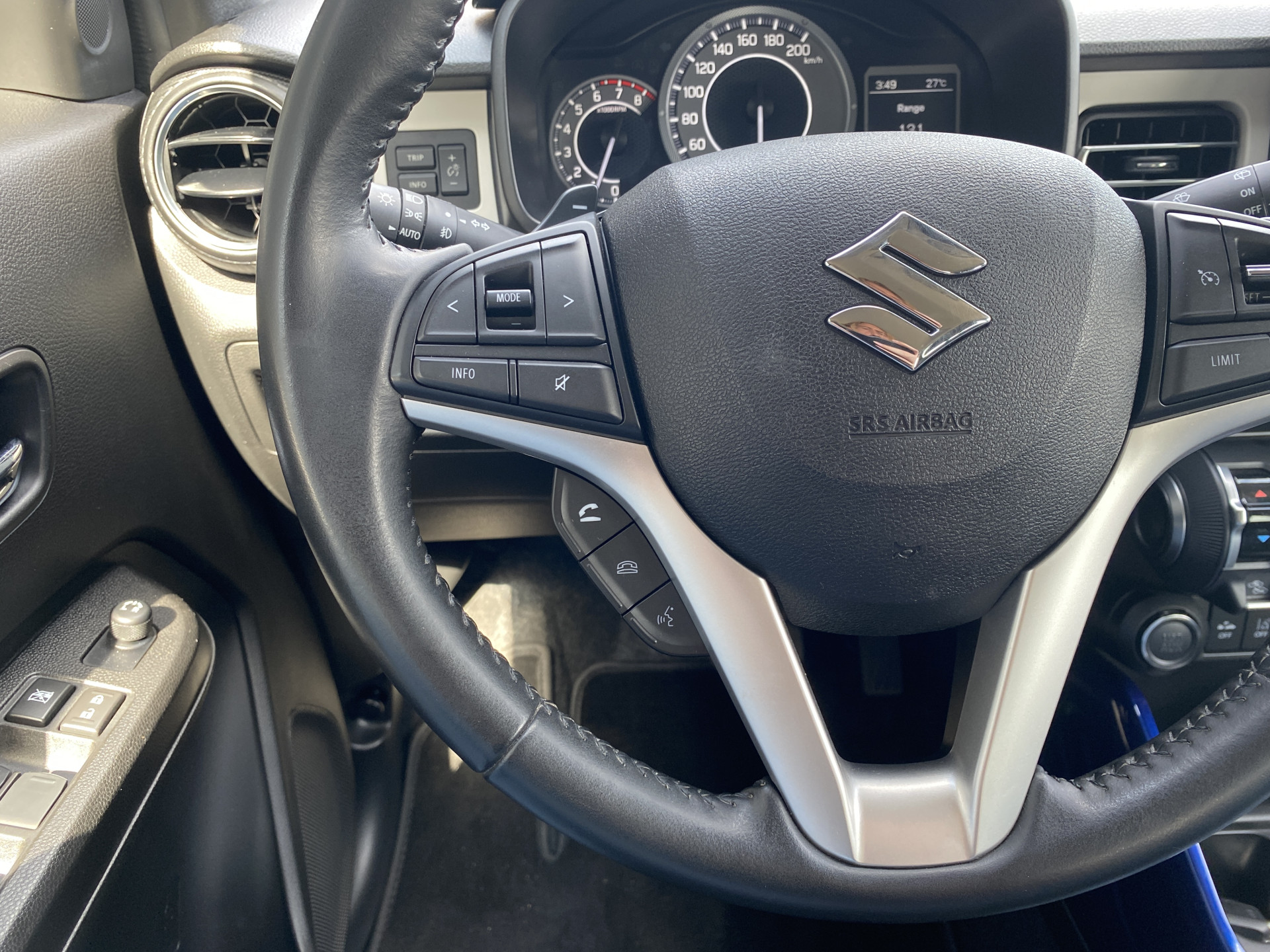 Suzuki Ignis 1.2 Smart Hybrid Style AUT. | 1e eigenaar | navigatie | trekhaak | cruise control | climate | stoelverwarming