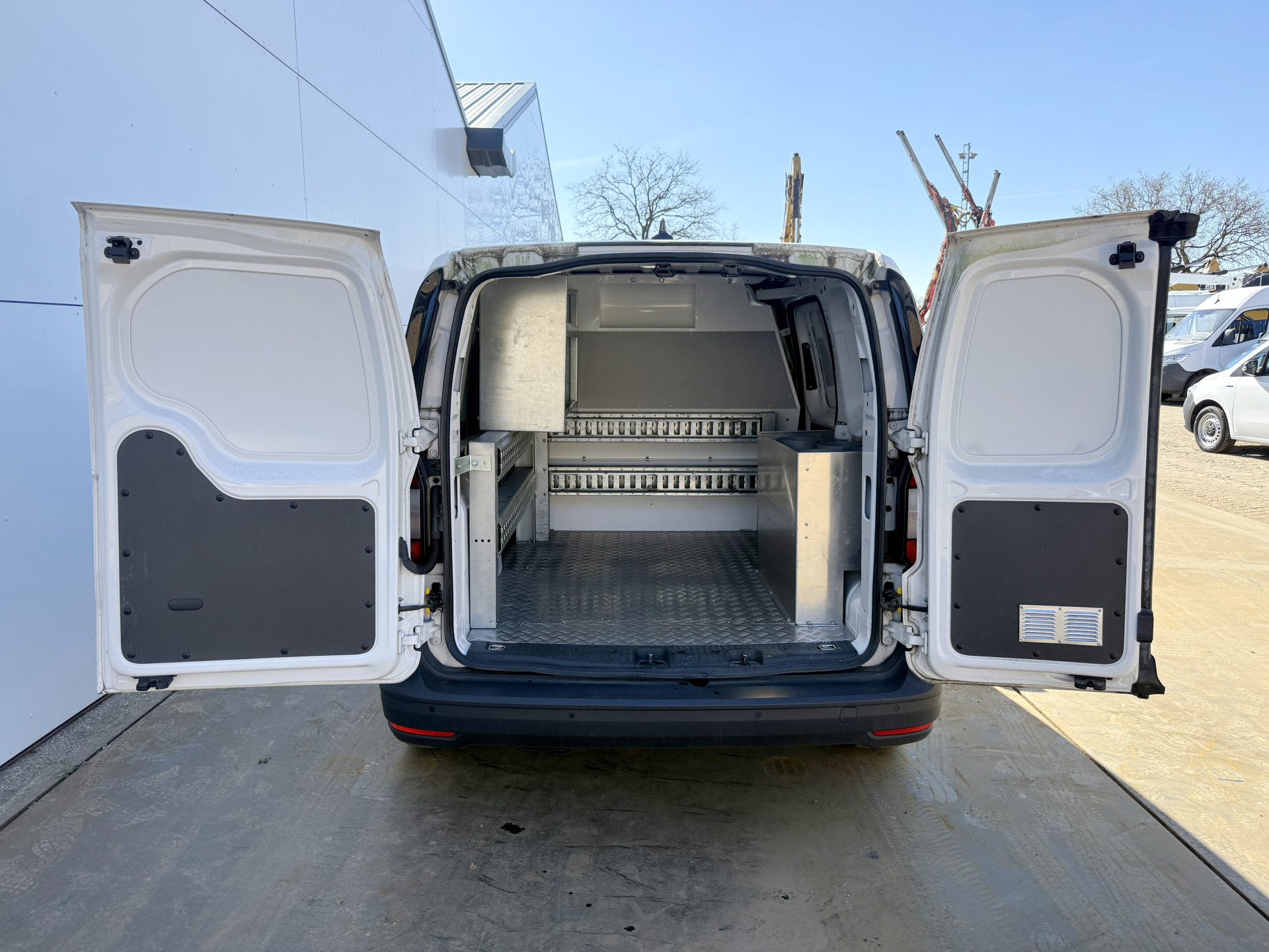 Volkswagen Caddy Cargo 2.0 TDI 122PK Automaat L1 Cruise Control Climate Control Carplay Parkeersensoren