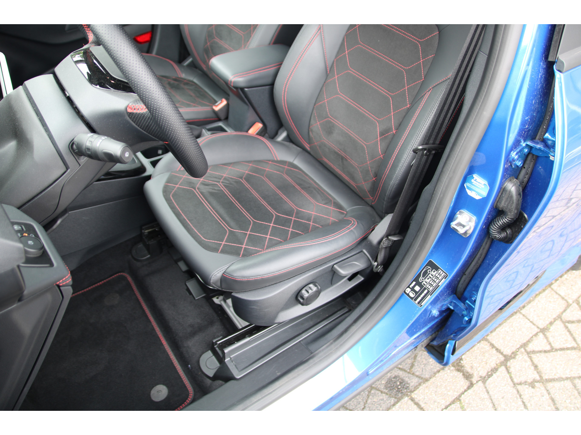 Ford Puma 1.0 EcoBoost 125 PK Hybrid  ST-Line X Automaat TREKHAAK AFNEEMBAAR | WINTER-PACK | B&O AUDIO