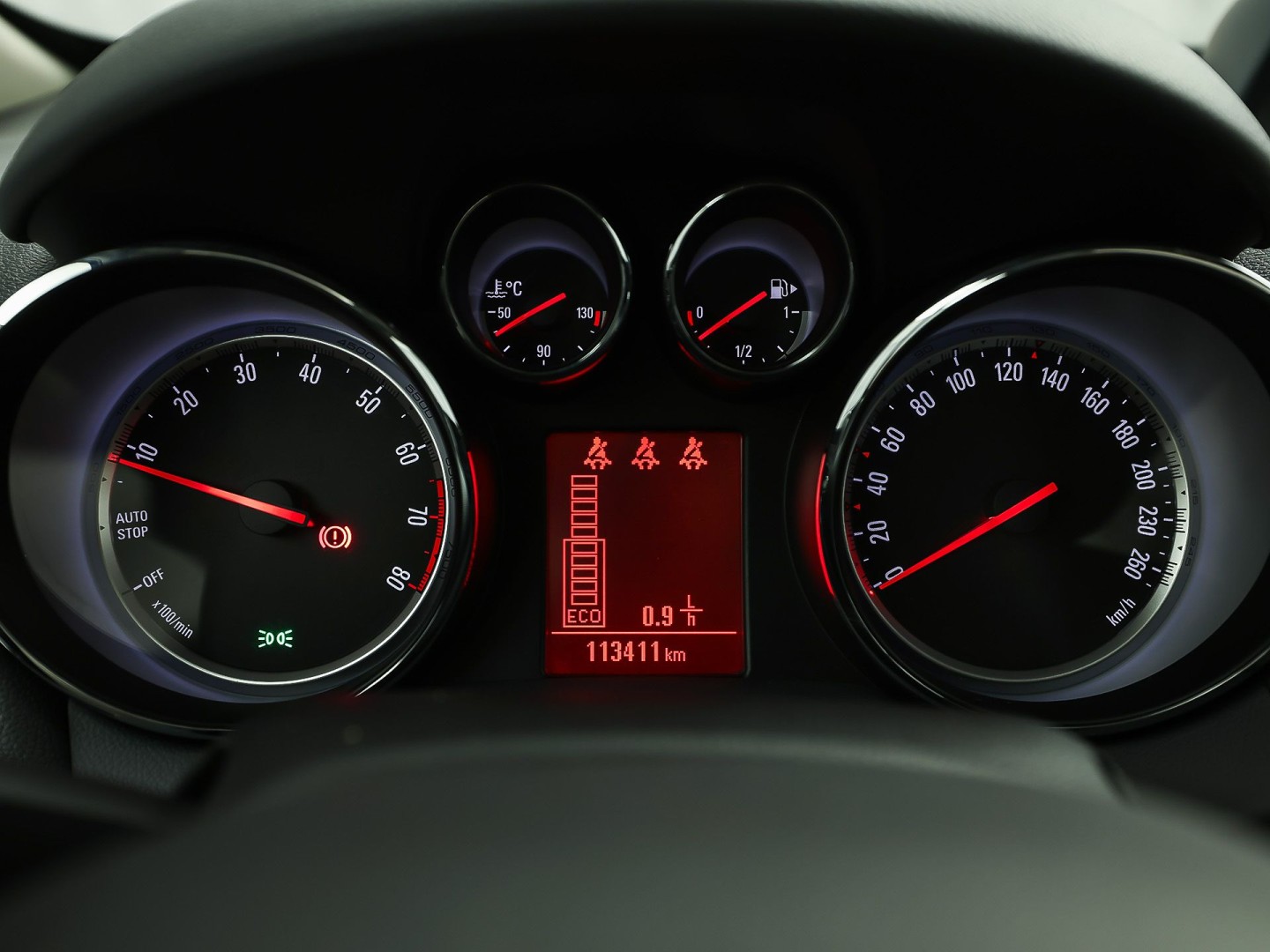 Opel Mokka 1.4 T Cosmo Sport 140Pk (SCHUIFDAK, NAVIGATIE, CLIMATE, STUUR/STOELVERWARMING, SPORTSTOELEN, GETINT GLAS, CAMERA, NIEUWSTAAT)