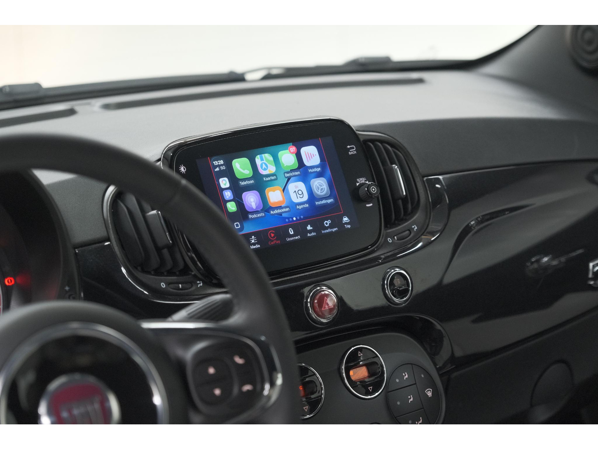 Fiat 500 C 1.0 Hybrid Dolcevita | Apple Carplay | Parkeersensoren | Climate Control
