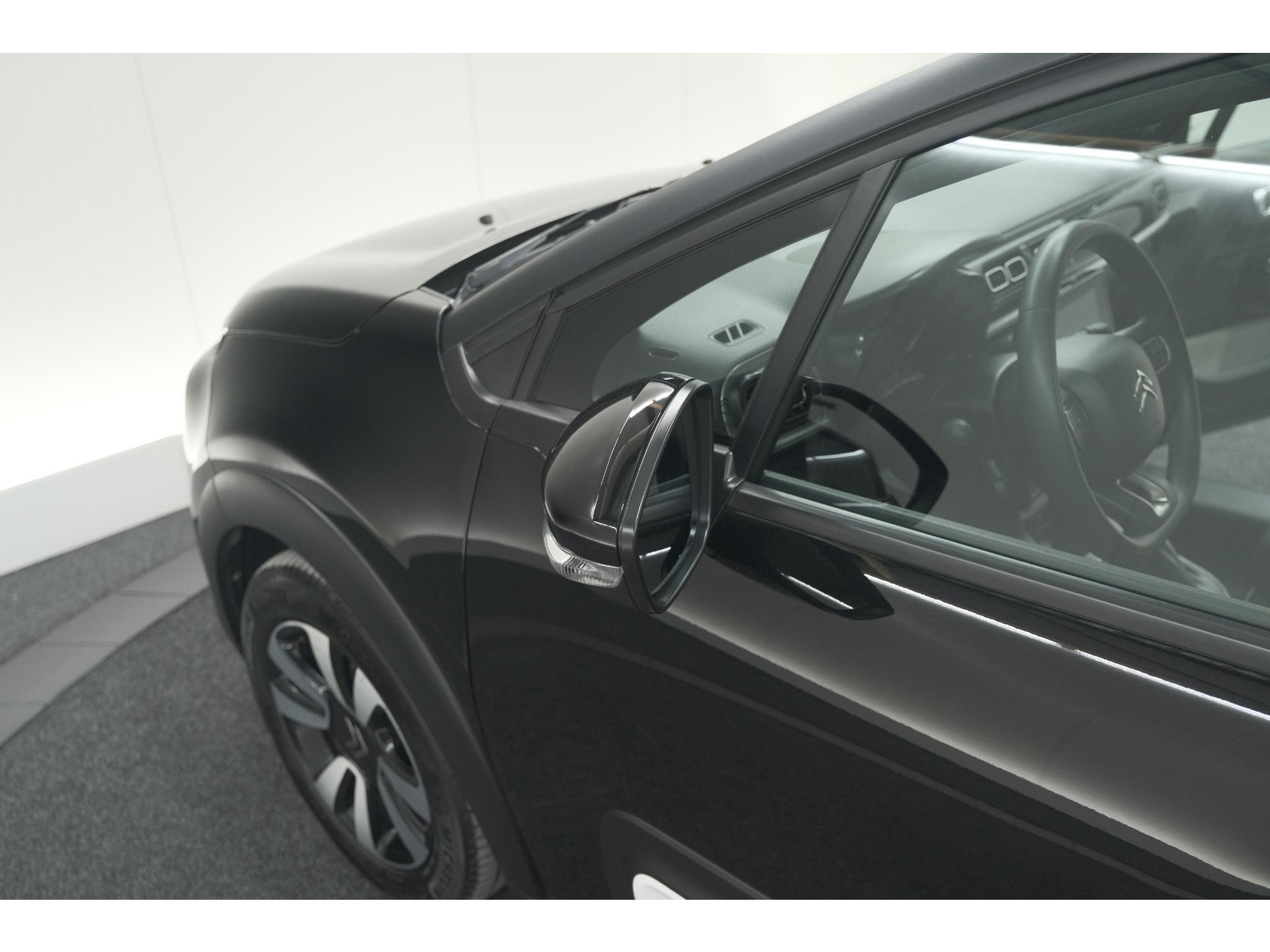 Citroen C3 PureTech 110 EAT6 Max | Apple Carplay | Parkeersensoren | Climate Control | 16 Inch Lichtmetalen Velgen