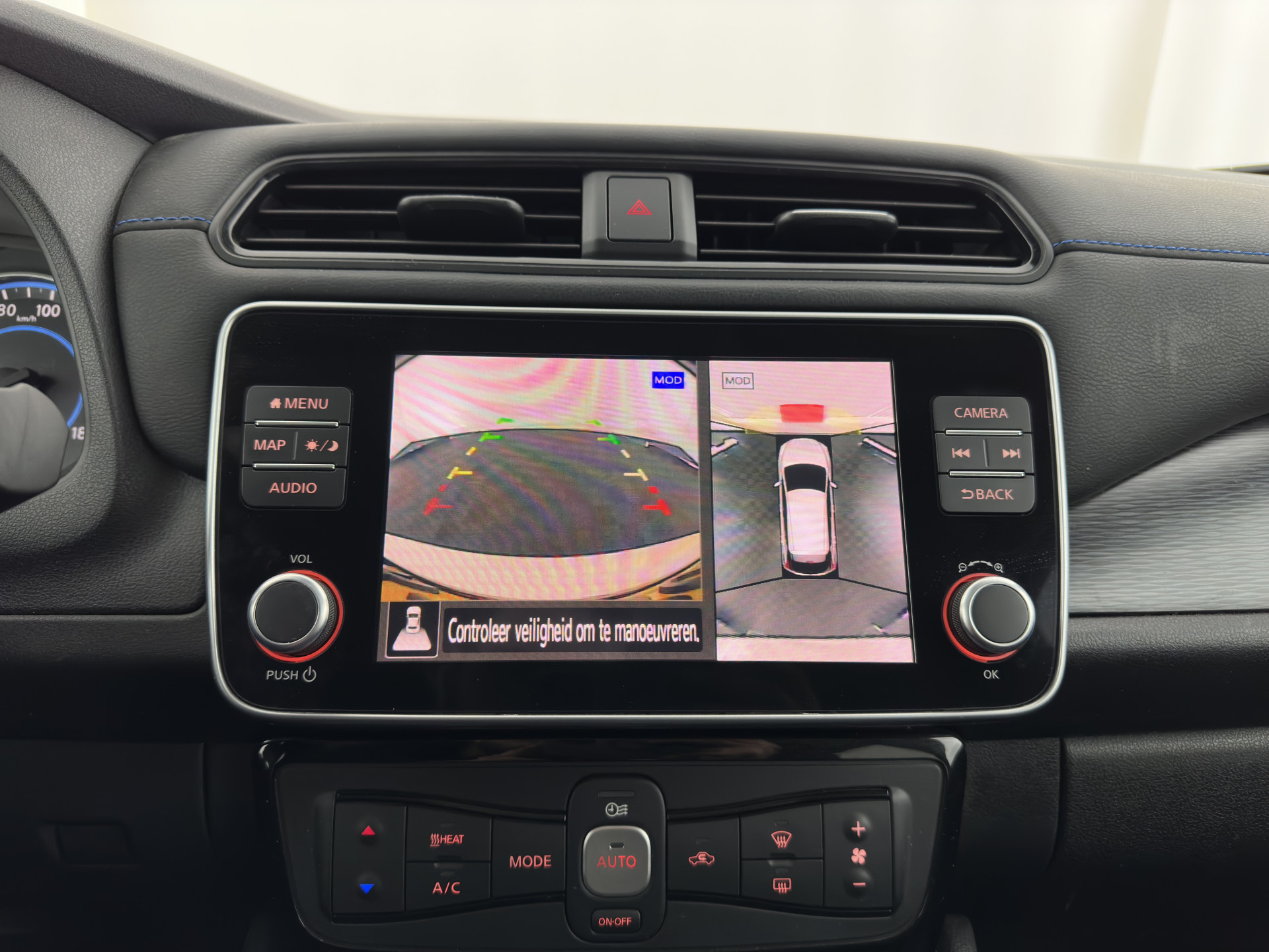 Nissan LEAF e+ Tekna 62 kWh {SOH-95%} (INCL-BTW) *Aut.*LEATHER-MICROFIBRE | FULL-LED | ADAPTIVE-CRUISE | BOSE-AUDIO | TOP-VIEW | DAB | KEYLESS | NAVI-FULLMAP | DAB | HEATED-COMFORTSEATS | BLIND-SPOT | PRIVACY-GLASS | 17''ALU*