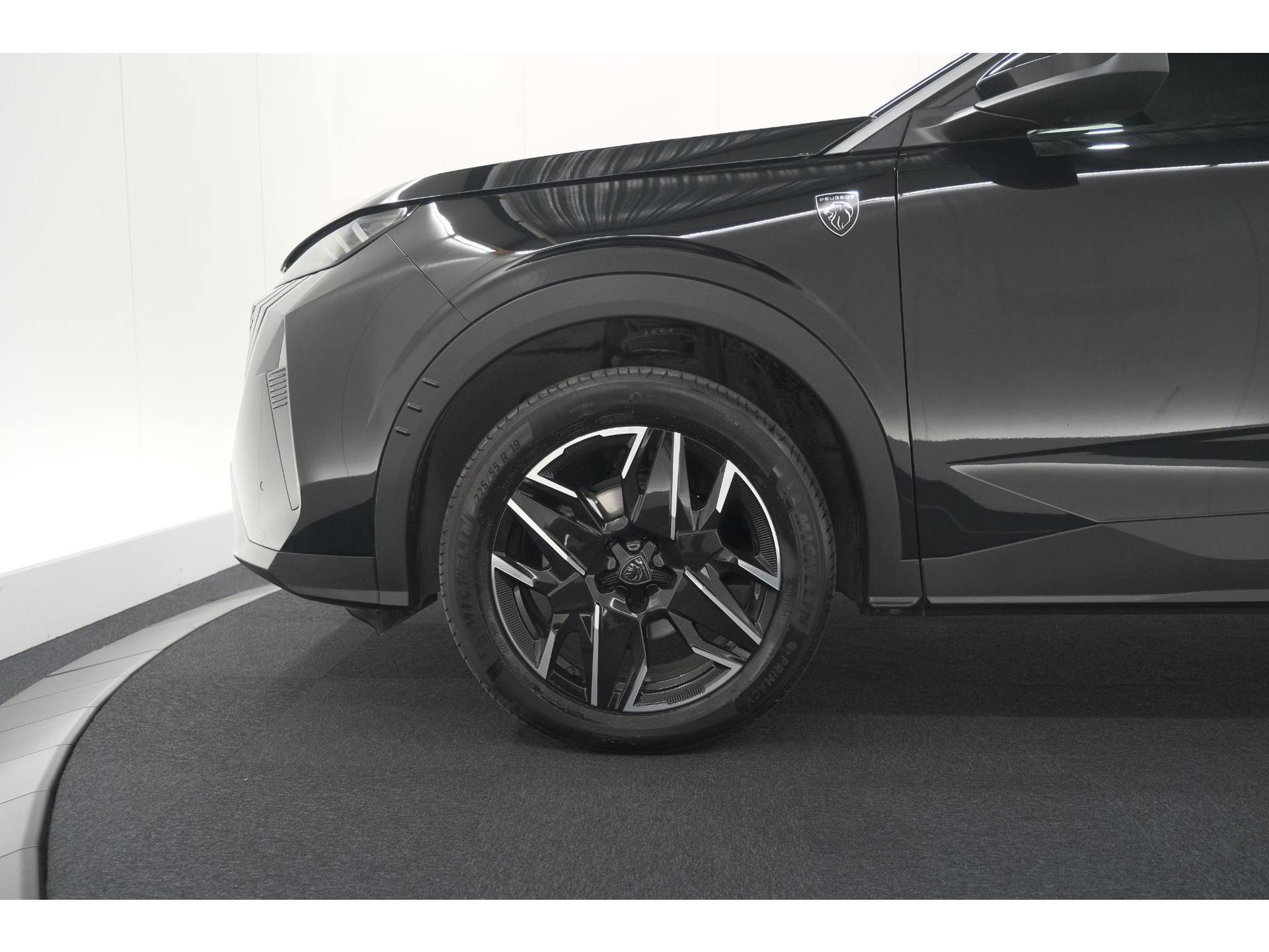 Peugeot 3008 1.2 Hybrid 145 GT | Elektrische Kofferklep | Camera | Adaptieve Cruise Control | Apple CarPlay