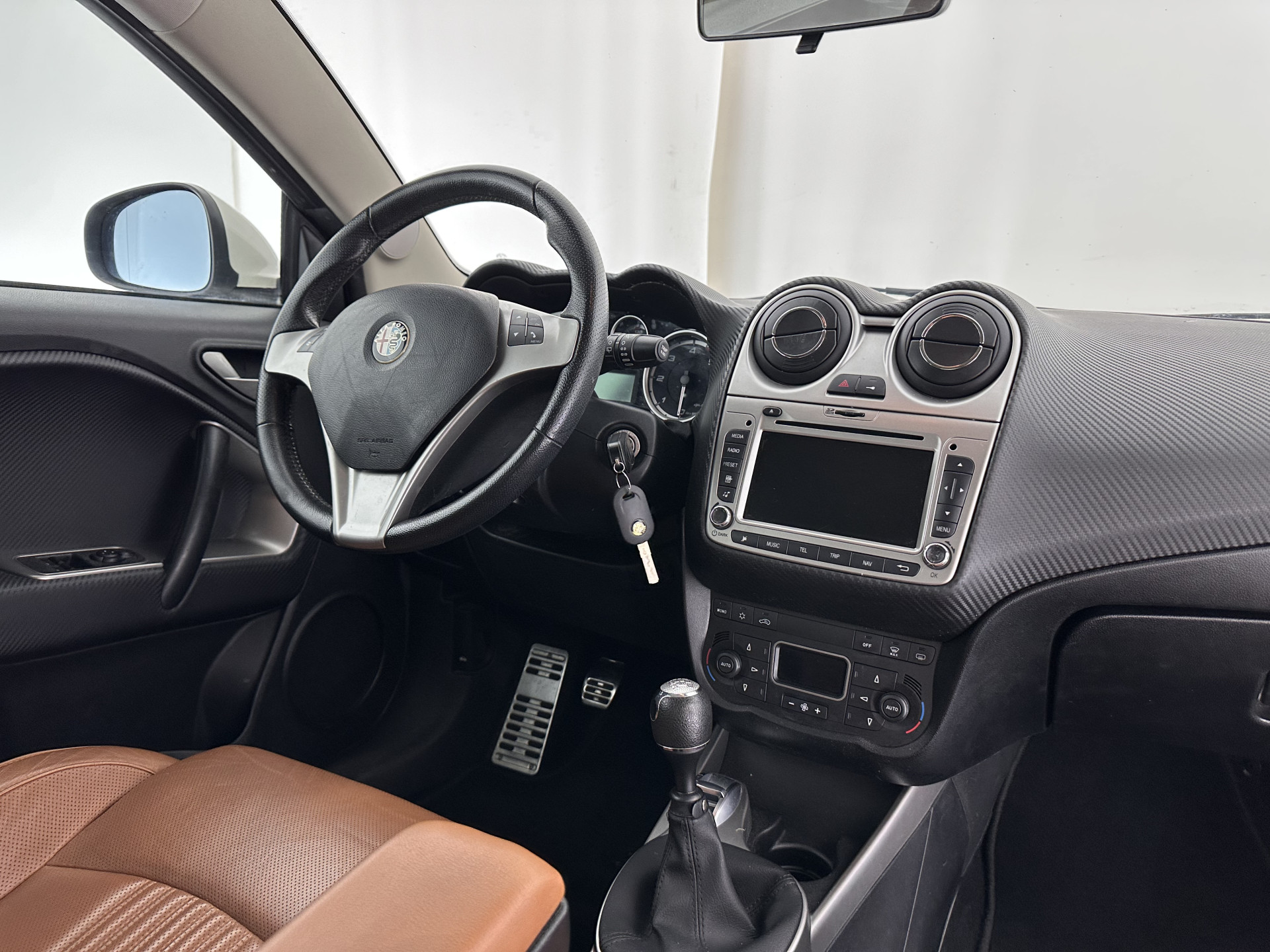 Alfa Romeo MiTo 1.3 JTDm ECO Limited Edition *LUXURY-LEATHER | NAVI-FULLMAP | SPORT-SEATS | ECC | PDC | CRUISE | CARBON-INLAY | 17''ALU*