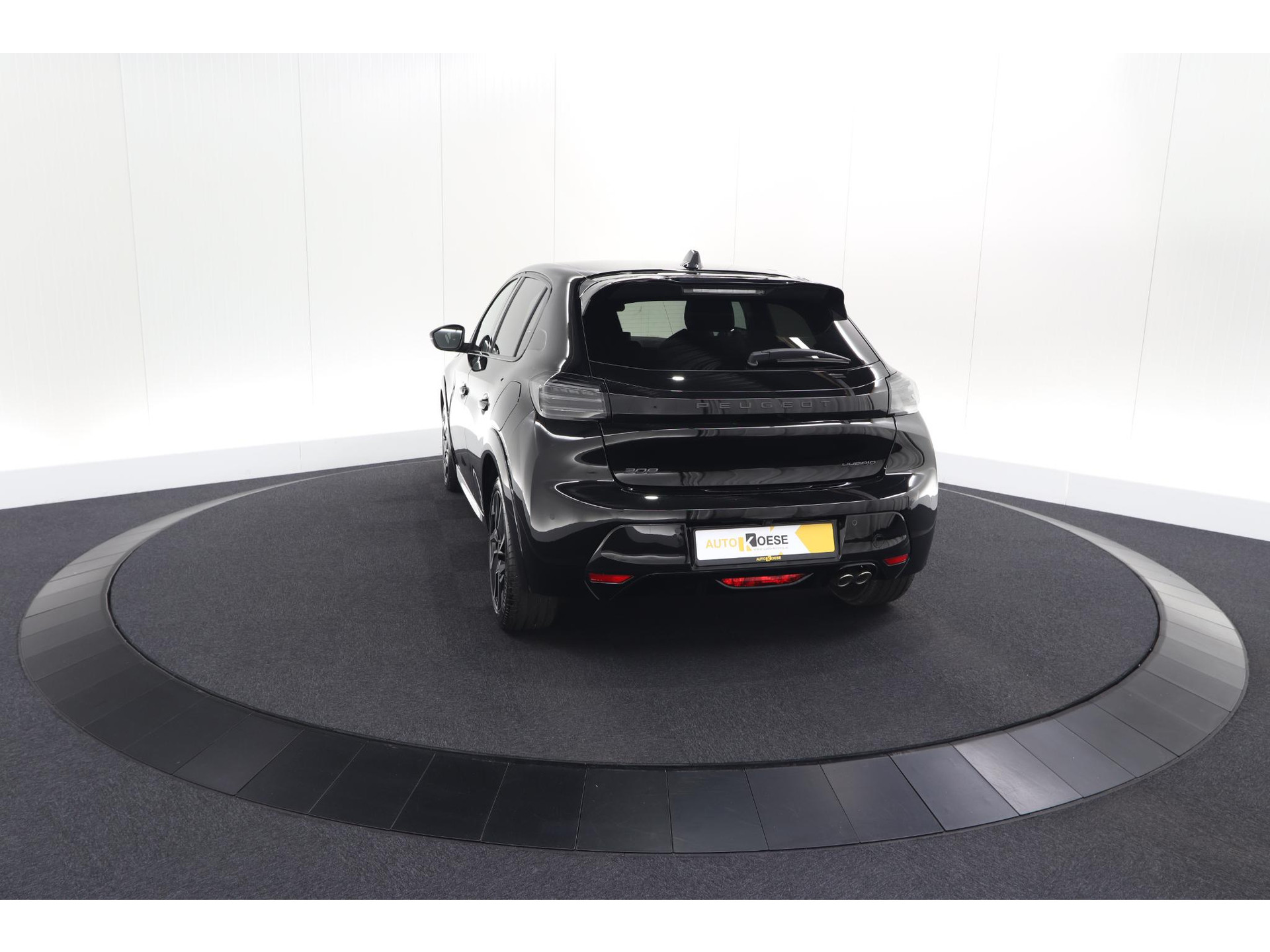 Peugeot 208 1.2 Hybrid 145 e-DCS6 GT | Alcantara Pakket | Camera | Apple Carplay | Stoelverwarming