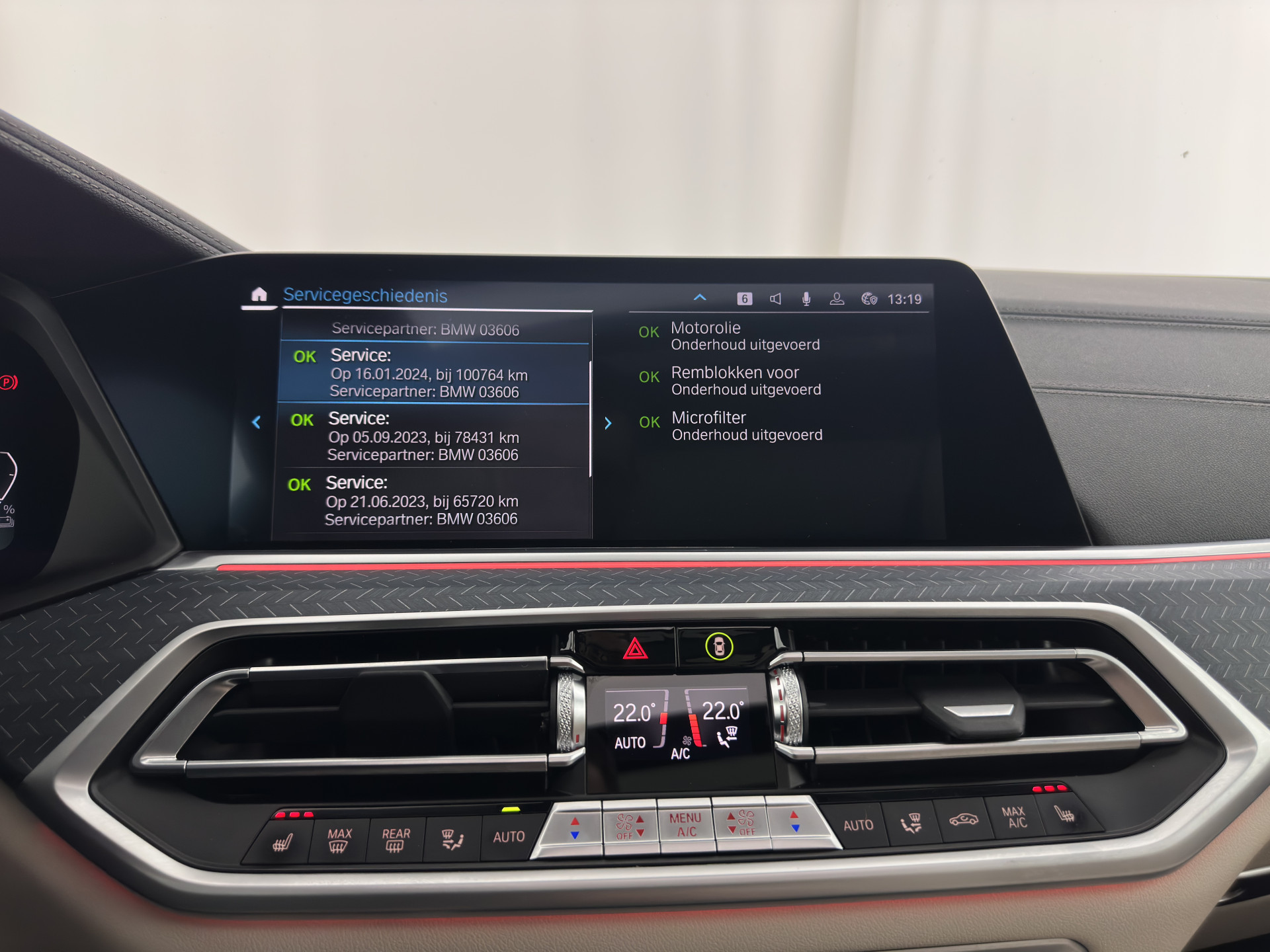 BMW X5 xDrive45e M-Sportpack High Executive (INCL-BTW) Aut. *PANO | LEATHER | HEAD-UP | LASER-LED | SOFT-CLOSE | ADAPTIVE-CRUISE | HIFI-SOUND | BLIND-SPOT | MEMORY-PACK | TOP-VIEW | DIGI-COCKPIT | NAVI-FULLMAP | PRIVACY-GLASS | ...