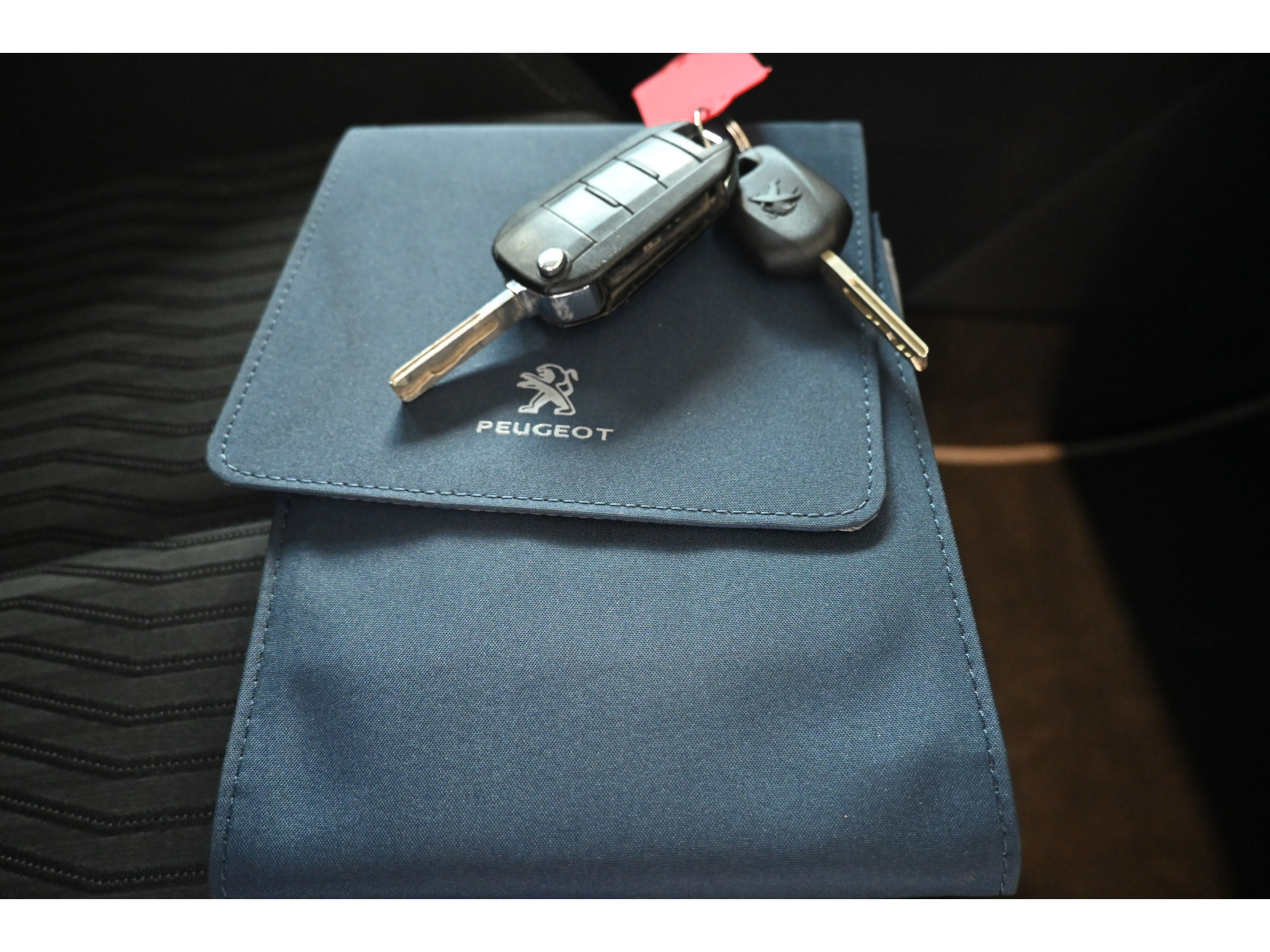 Peugeot 308 SW 1.6 BlueHDI Blue Lease Pack Nap Clima Cruise NavigatieTrekhaak PDC Goed Onderhouden! Inruil Mogelijk!