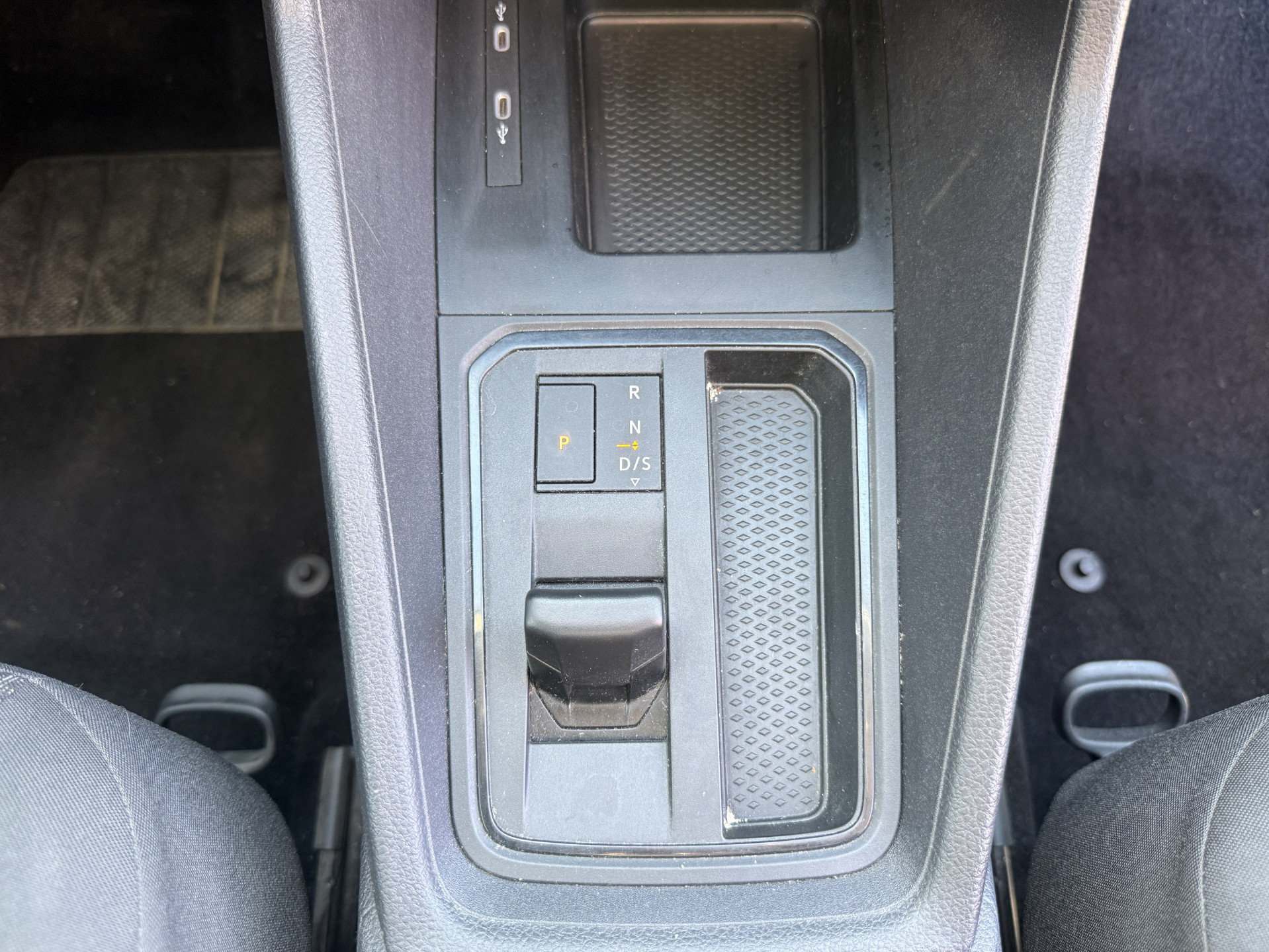 Volkswagen Caddy Cargo 2.0 TDI 122PK Automaat L1 Cruise Control Climate Control Carplay Parkeersensoren