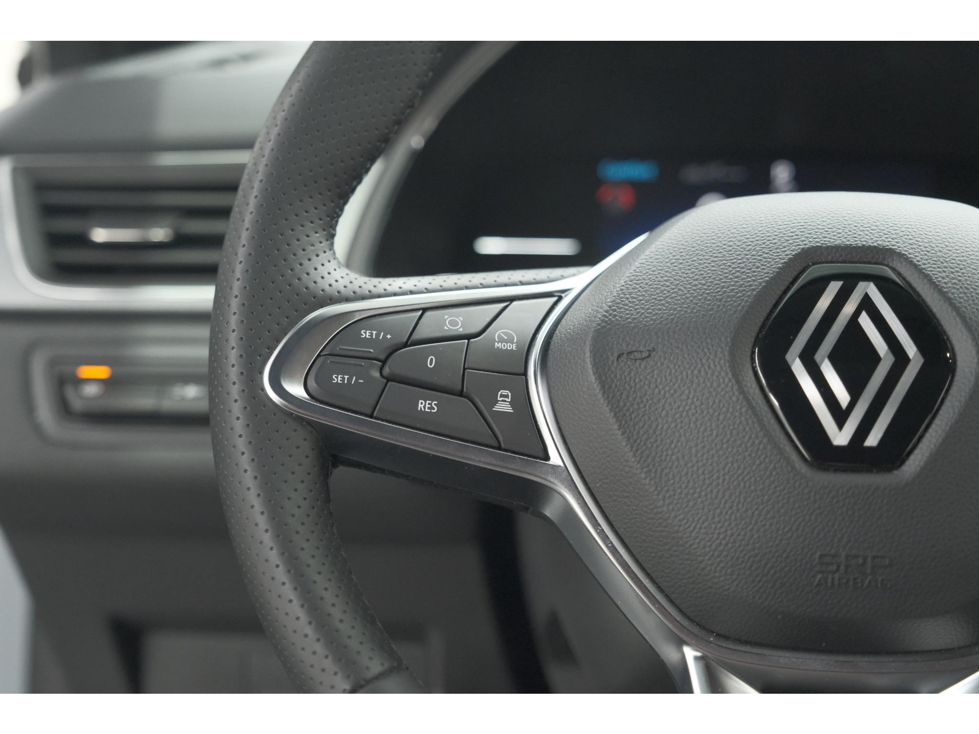 Renault Captur Mild Hybrid 160 EDC Techno | Pack Winter | Camera | Adaptieve Cruise Control | Apple Carplay