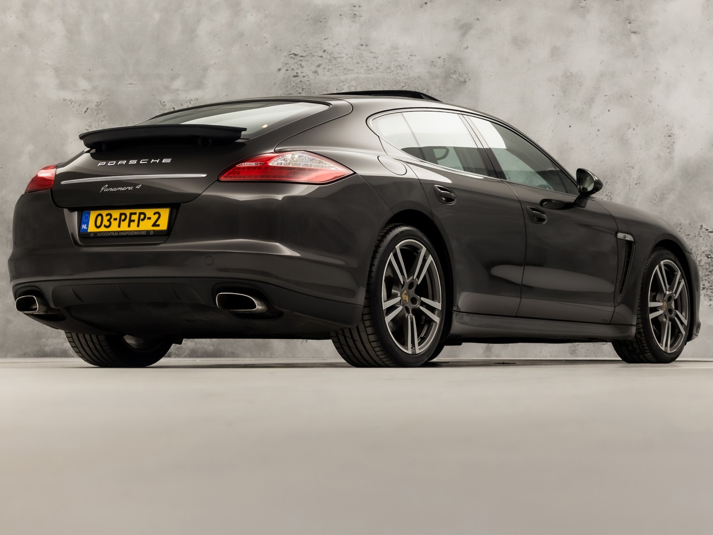 Porsche Panamera 3.6 4 Sport 299Pk Automaat (SCHUIFDAK, LUCHTVERING, NAVIGATIE, BOSE AUDIO, ELEK SPORTSTOELEN, STOELVERWARMING, ELEK SPOILER, PARKEERSENSOREN, NIEUWSTAAT)
