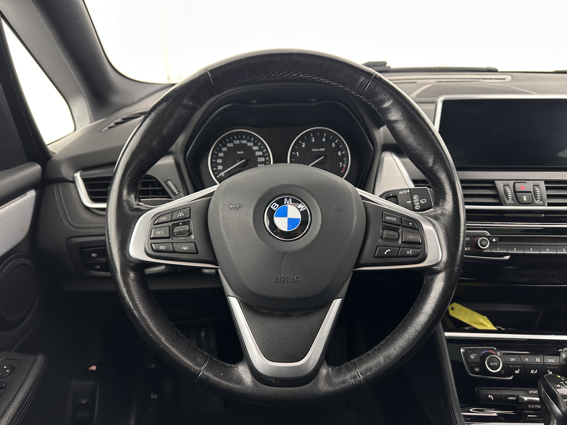 BMW 2-serie Active Tourer 225xeHigh Executive Centennial (Plug-In) Aut. *PANO | LEATHER | FULL-LED | ADAPTIVE-CRUISE | HEATED-SPORTSEATS | NAVI-FULLMAP | HIFI-SOUND | KEYLESS | PRIVACY-GLASS | PDC | TOWBAR | 18''ALU*