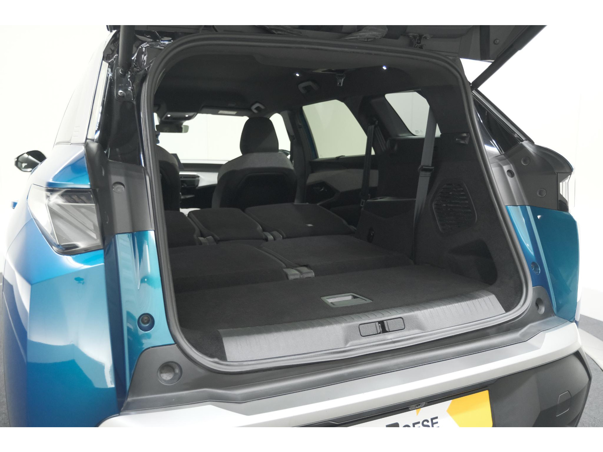 Peugeot 5008 1.2 Hybrid 136 GT | Adaptieve Cruise Control | Camera | Elektrische Kofferklep | Stoelverwarming