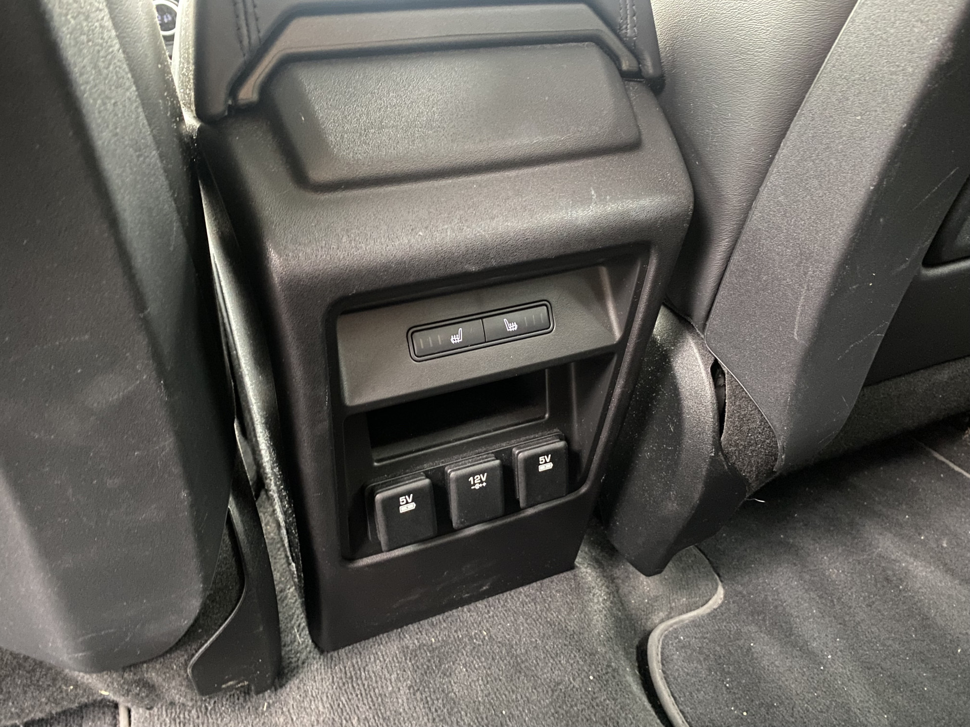 Land Rover Discovery Sport 2.0 TD4 HSE Luxury AWD [⚠️] *NAVI-FULLMAP | BI-XENON | LEATHER | MERIDIAN-SURROUND | CAMERA | ECC | PDC | CRUISE | LANE-ASSIST | MEMORY-PACK | PRIVACY-GLASS | TOWBAR | HEATED-COMFORTSEATS | LANE-ASSIST | 19"ALU*