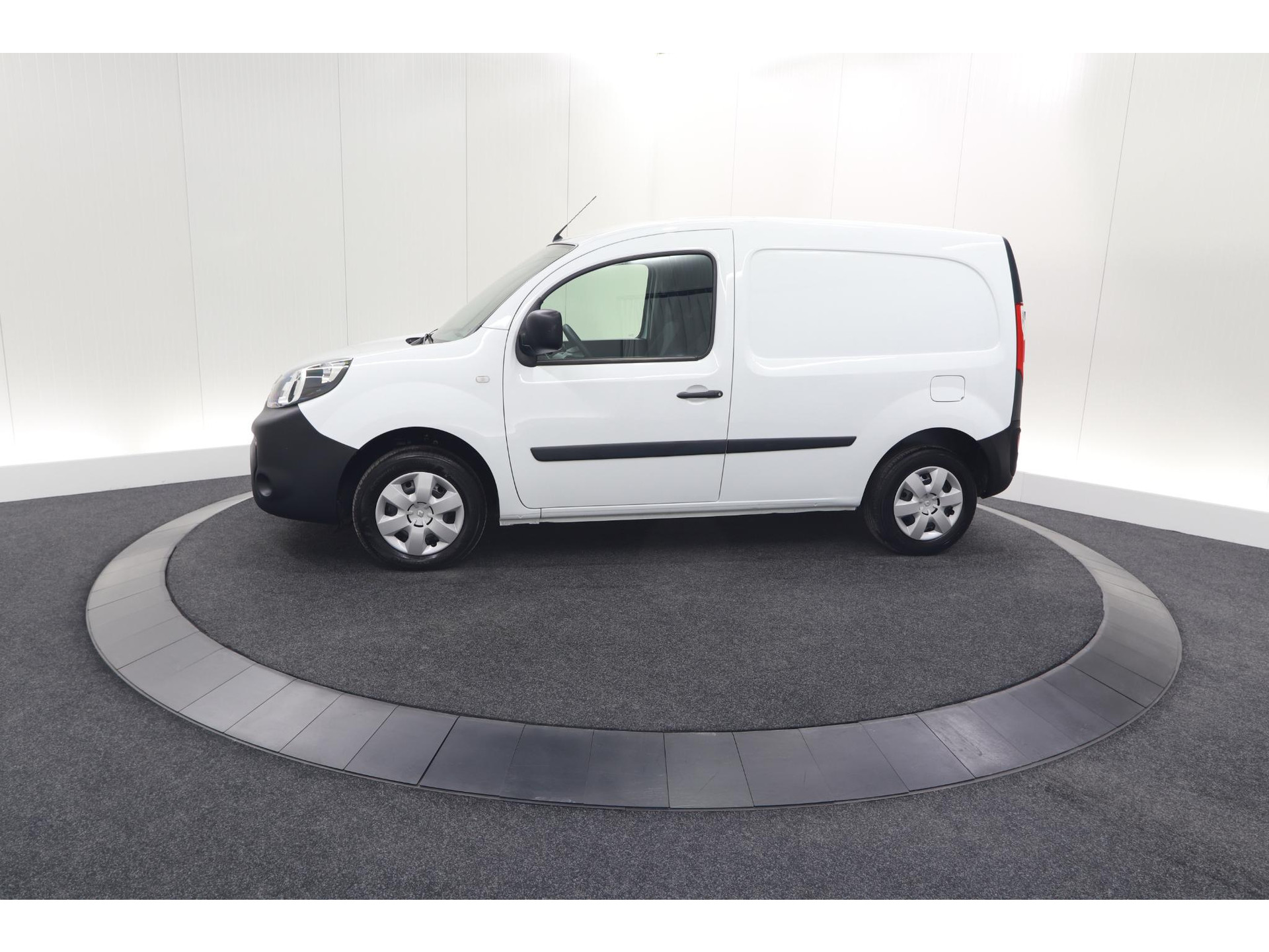 Renault Kangoo E-Tech 33 kWh 82 PK | Koopaccu | Airco | Cruise Control | DAB Radio